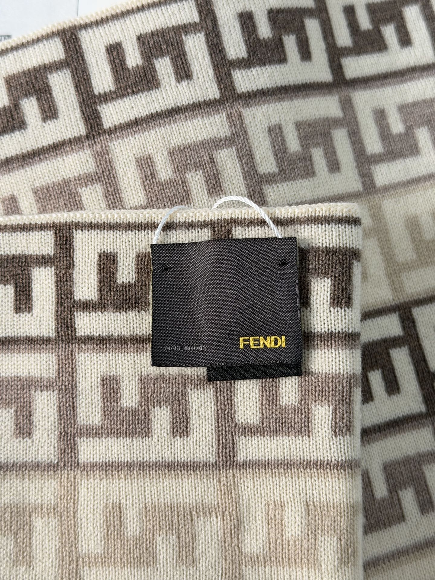 FENDI Zucchino Wool Scarf