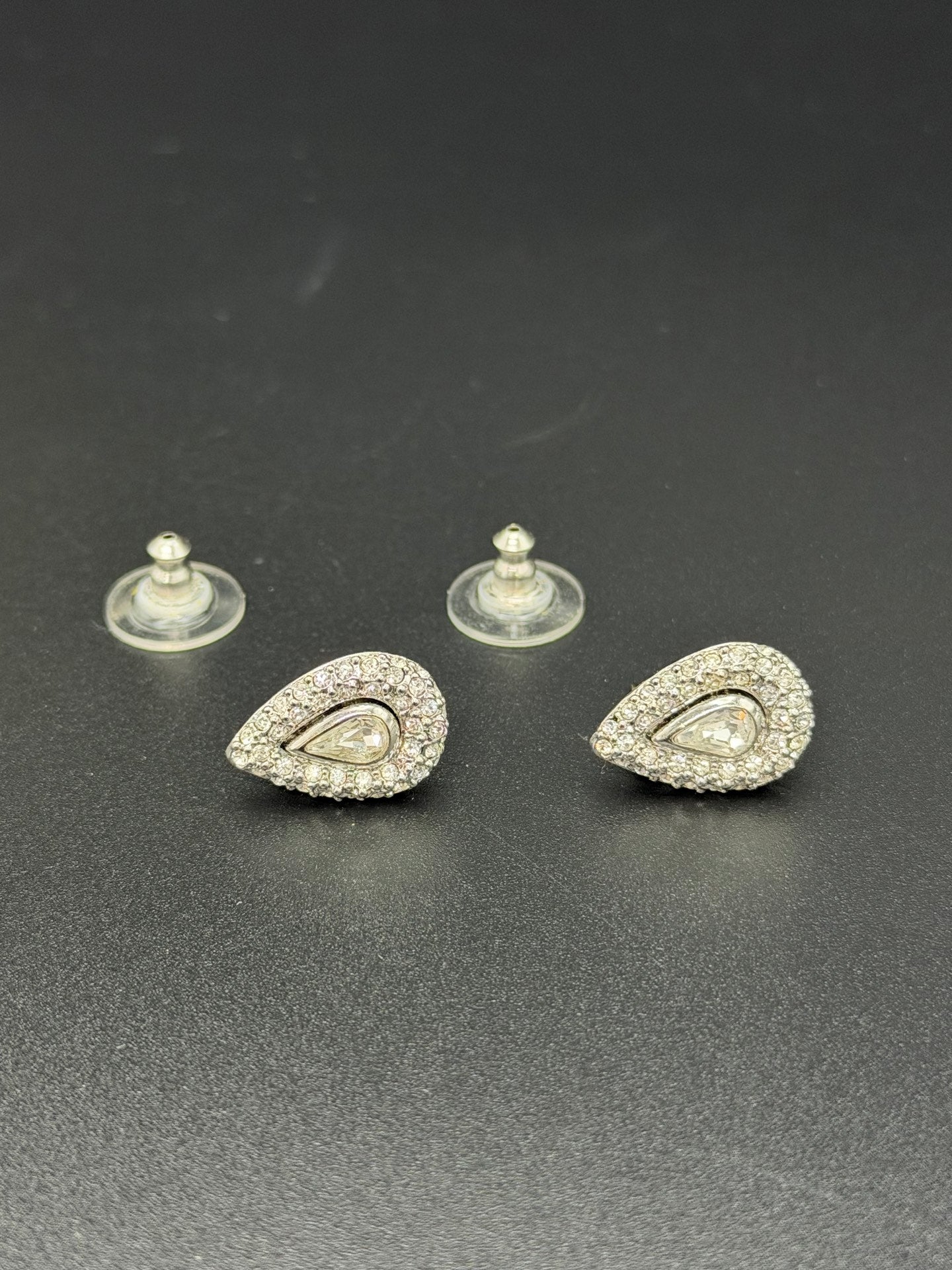 CHRISTIAN DIOR Raindrop Necklace & Earring Set