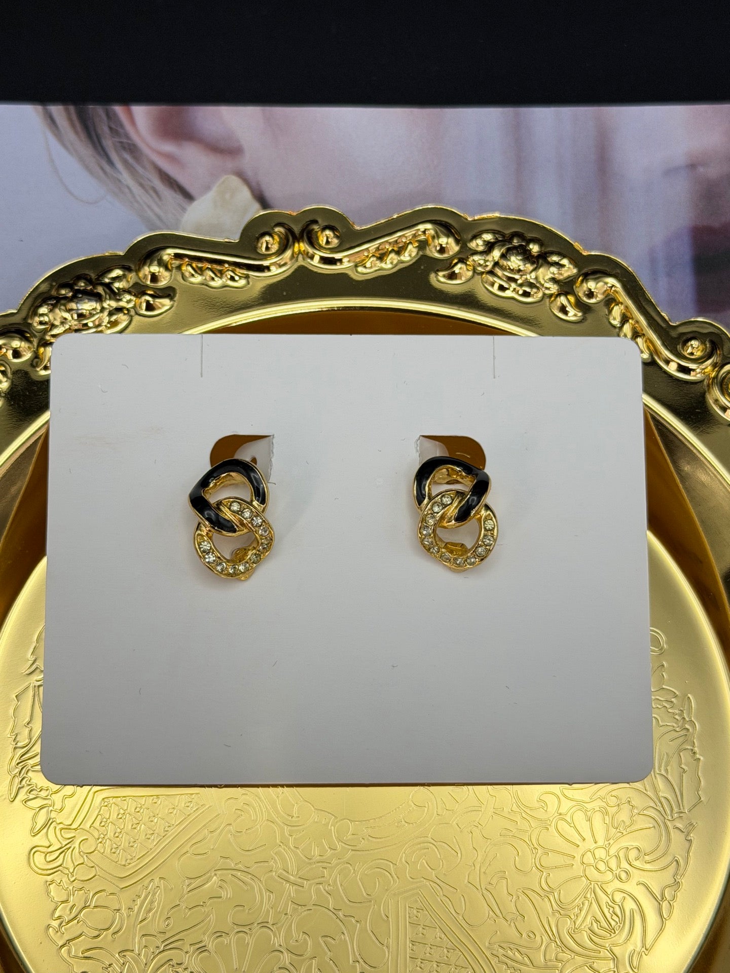 CHRISTIAN DIOR CD Logo Earring