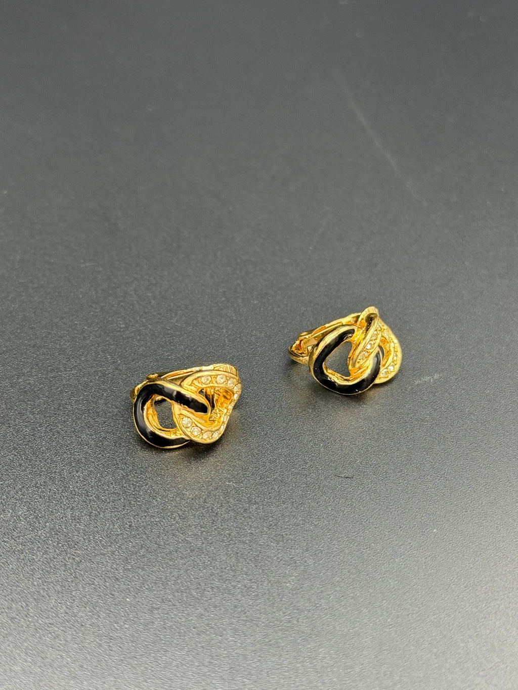 CHRISTIAN DIOR CD Logo Earring