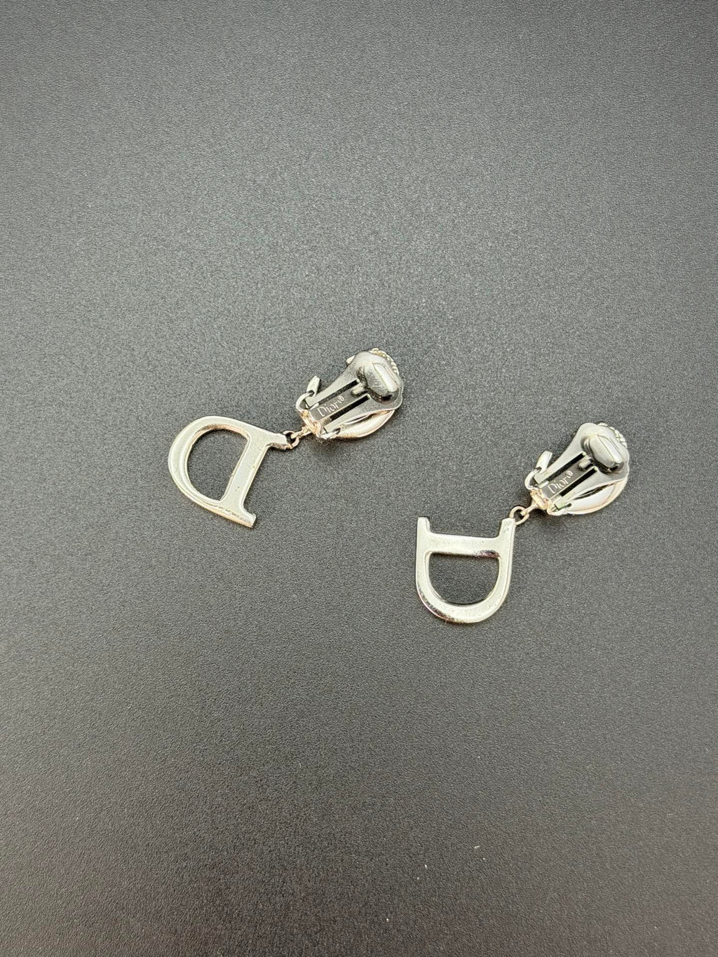 CHRISTIAN DIOR CD Logo Clip-on Earring