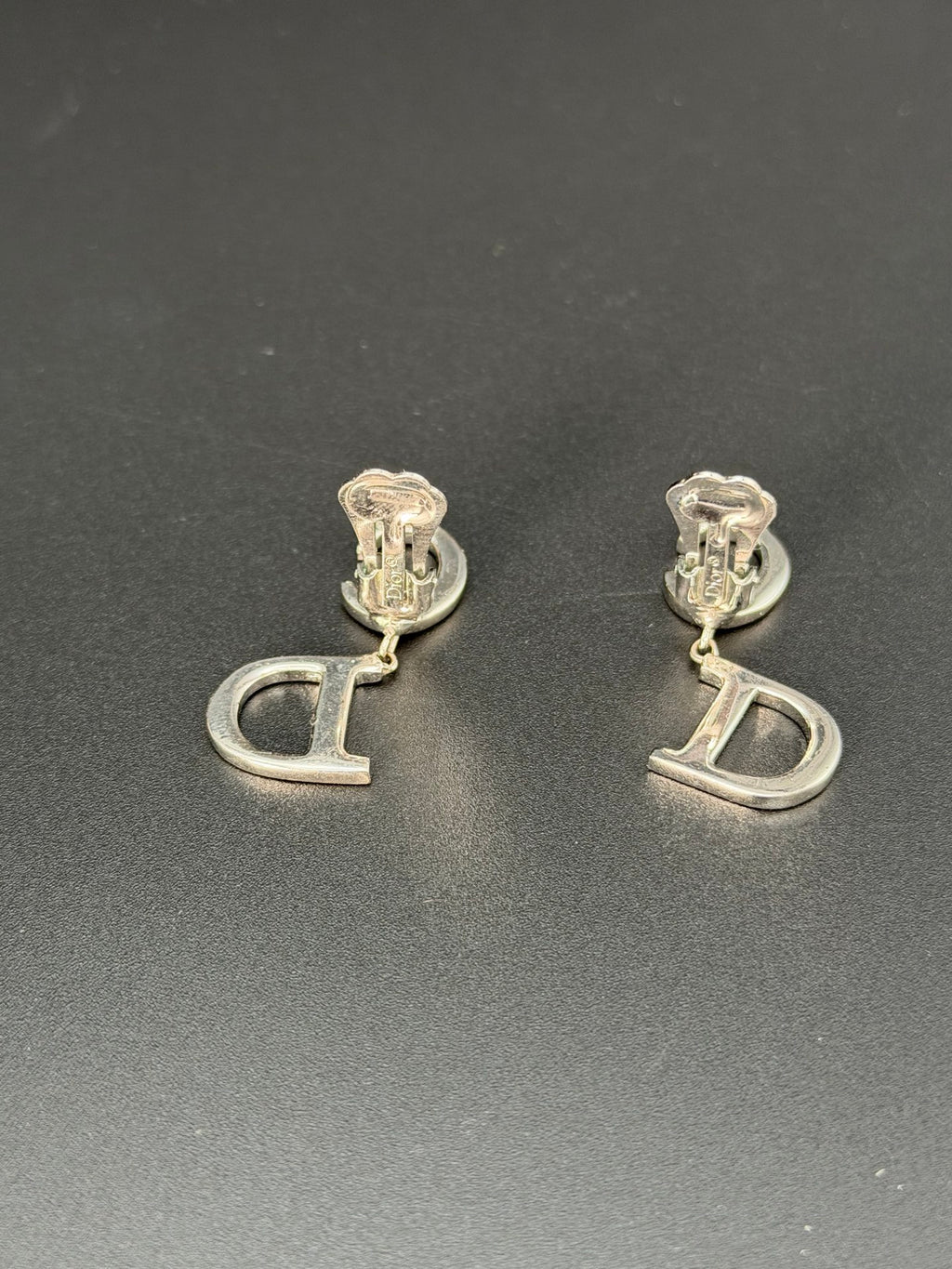 CHRISTIAN DIOR CD Logo Clip-on Earring