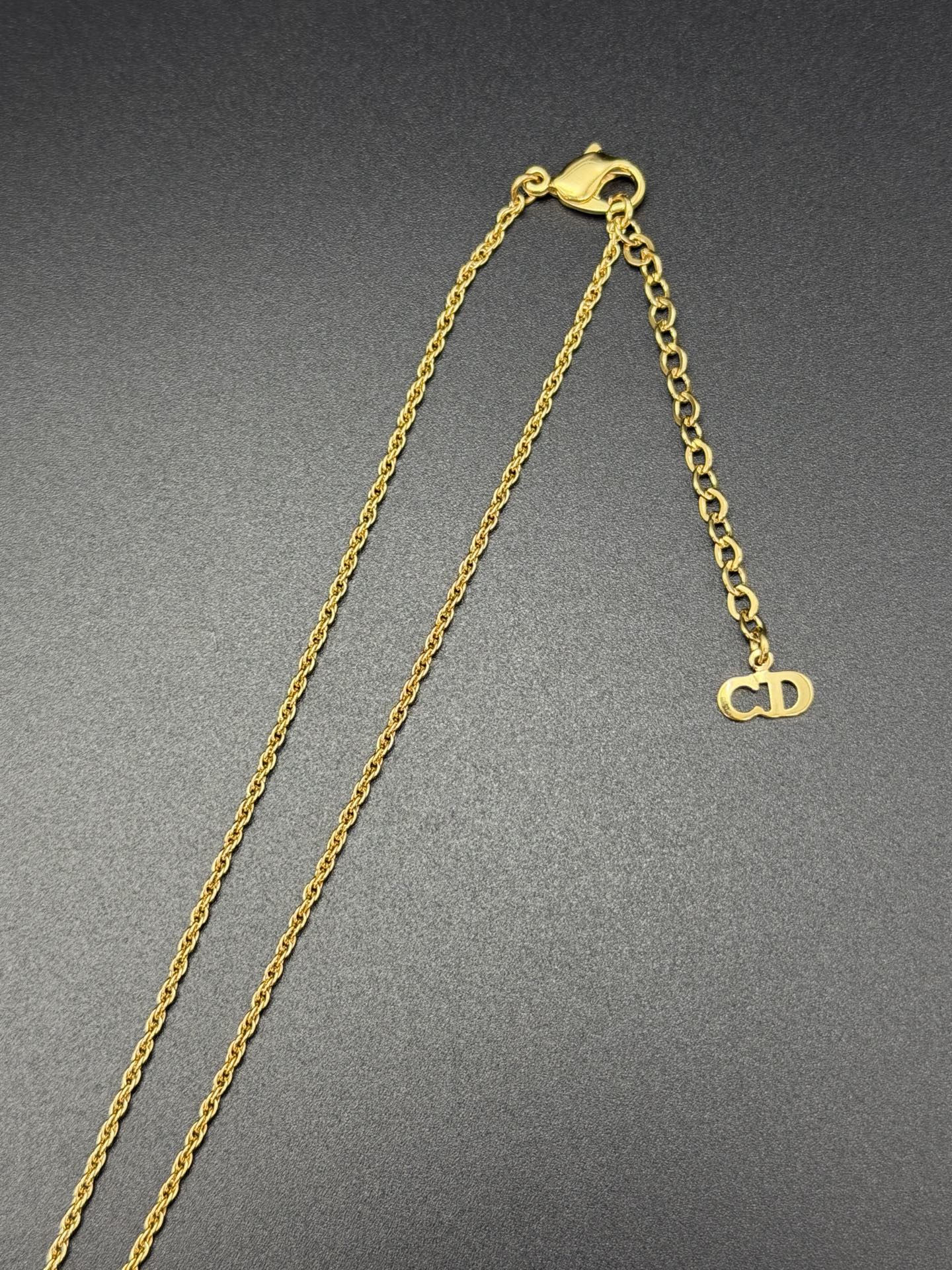 CHRISTIAN DIOR Rheinstone Vintage Necklace