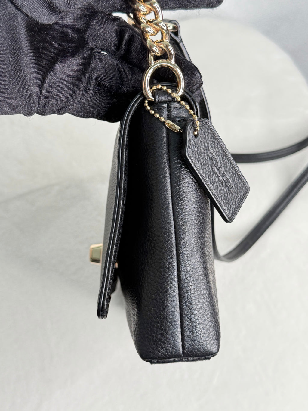 COACH Cavier Genuine Shoulder bag