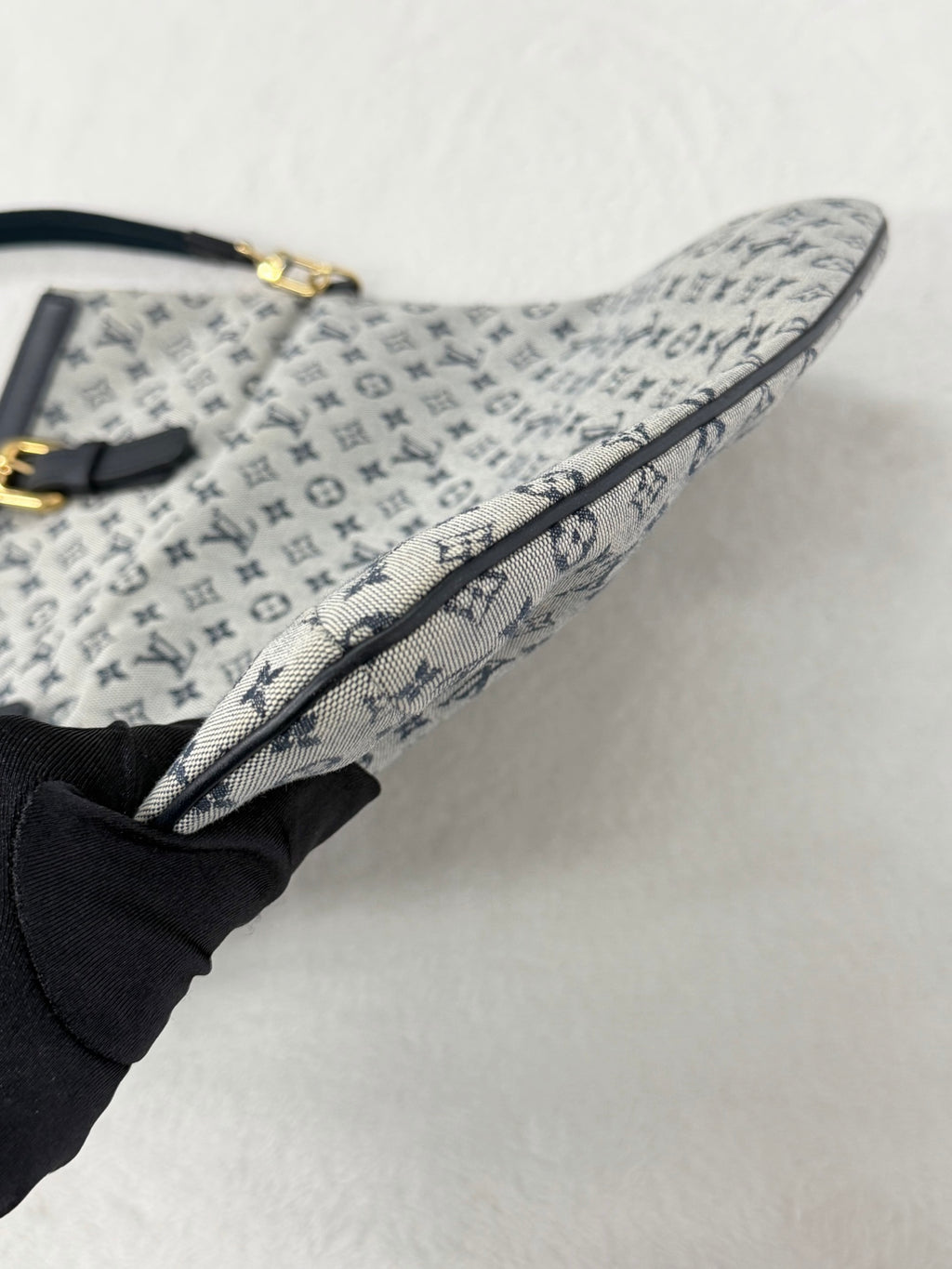 LOUIS VUITTON Denim Monogram Shoulderbag