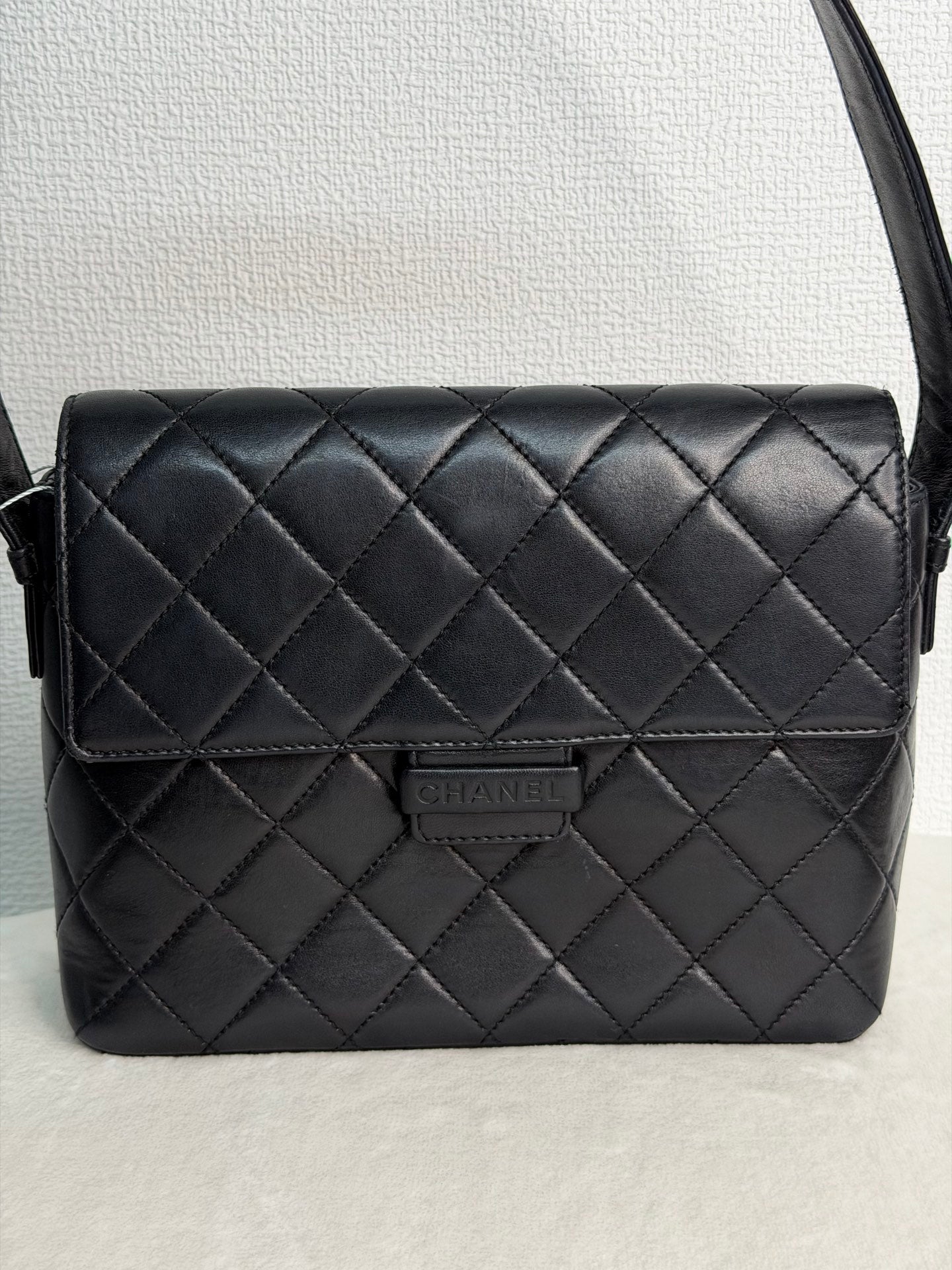CHANEL Quilted  Lambskin Handbag