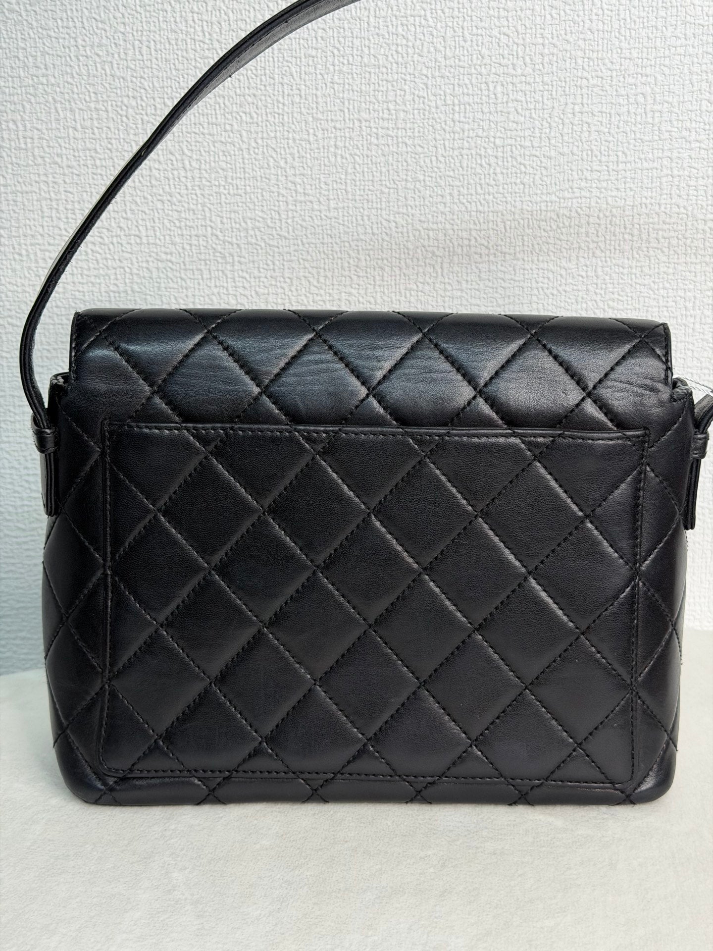 CHANEL Quilted  Lambskin Handbag