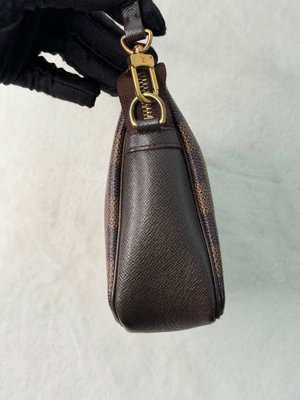 LOUIS VUITTON Damier Handbag
