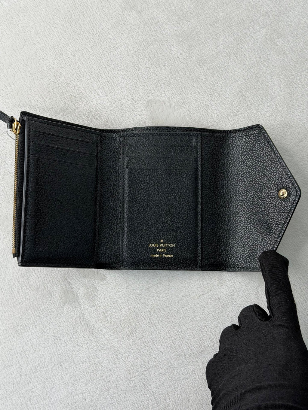 LOUIS VUITTON Monogram  Victorine Trifold Wallet