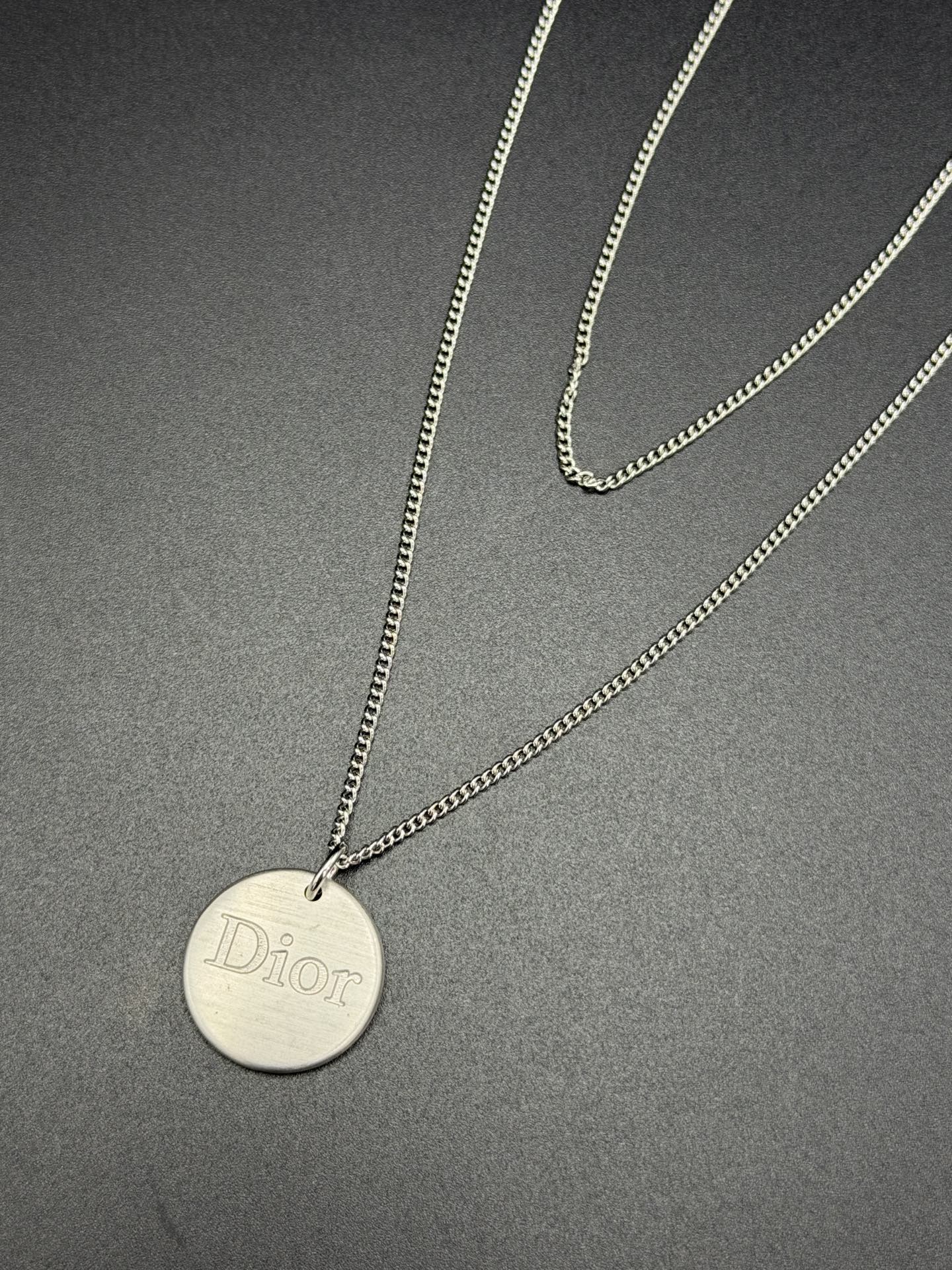 CHRISTIAN DIOR Double-layered Pre-loved Necklace
