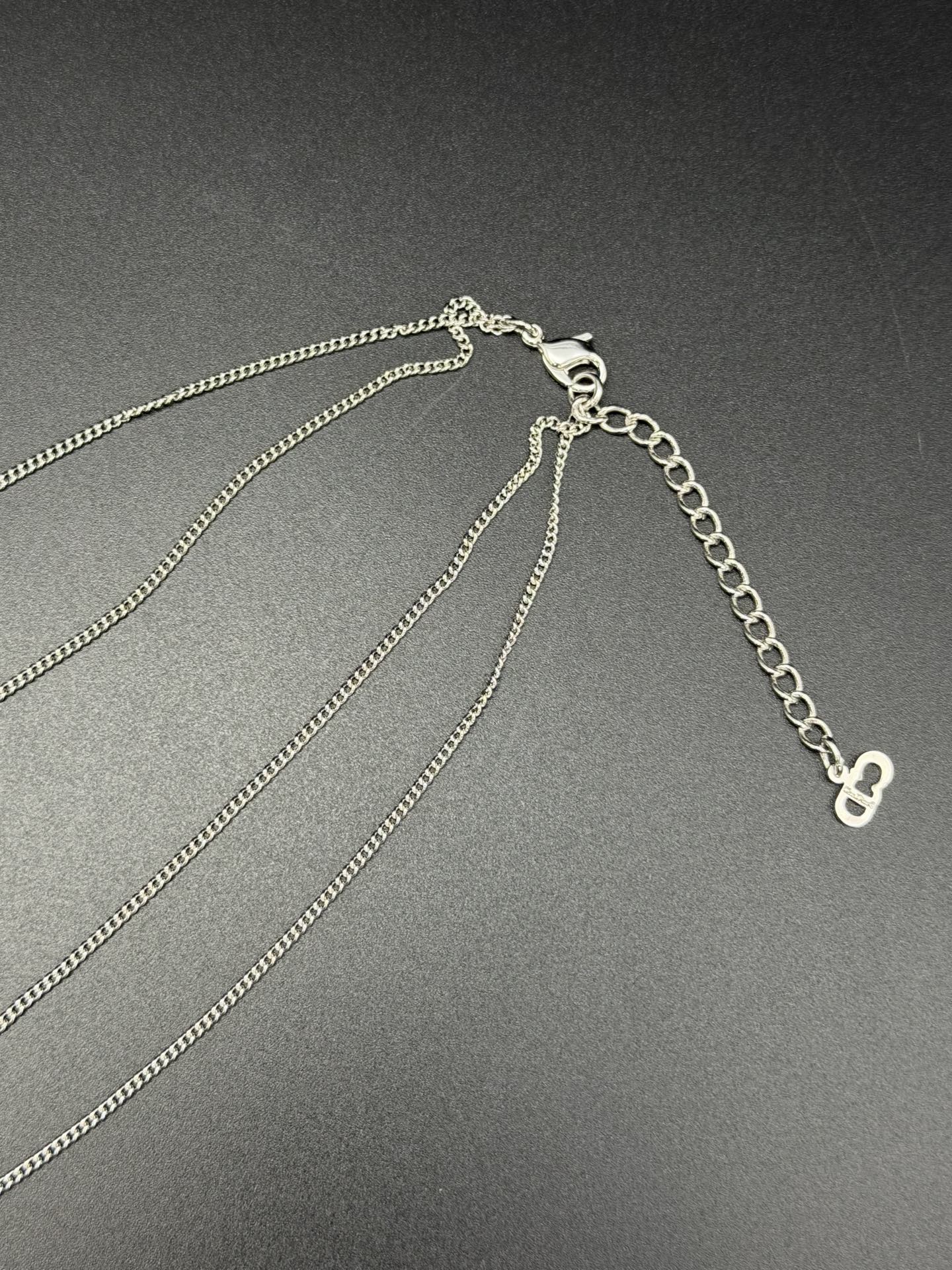 CHRISTIAN DIOR Double-layered Pre-loved Necklace