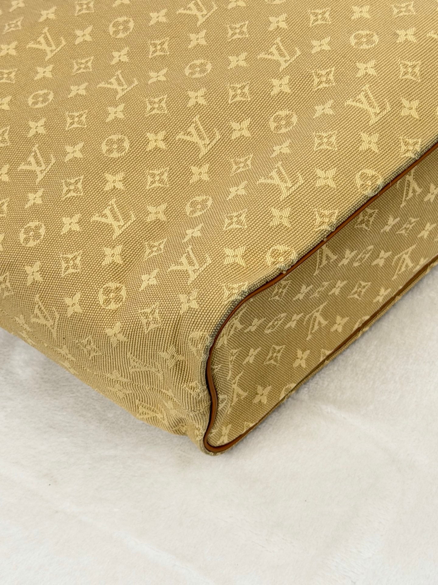 LOUIS VUITTON Denim Monogram Totebag