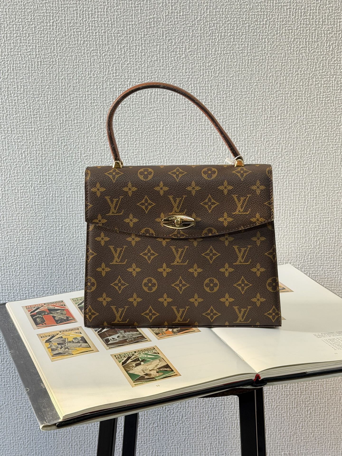 LOUIS VUITTON Monogram Kellybag
