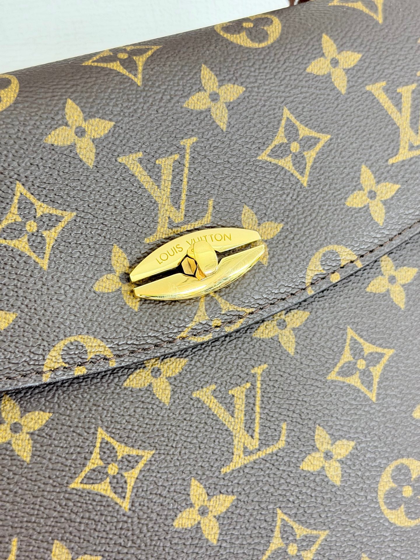 LOUIS VUITTON Monogram Kellybag