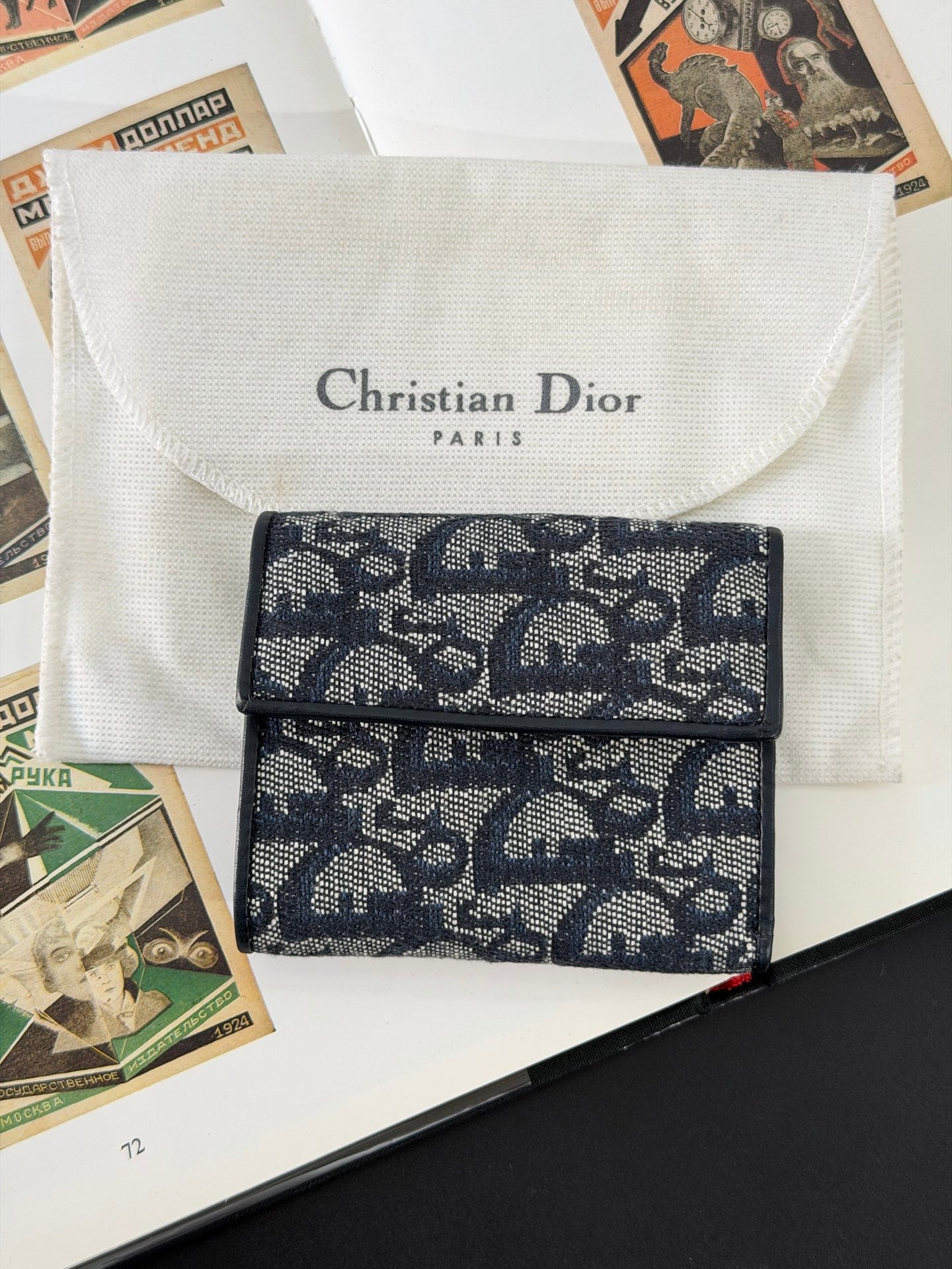 CHRISTIAN DIOR D'Oblique Trifold Wallet