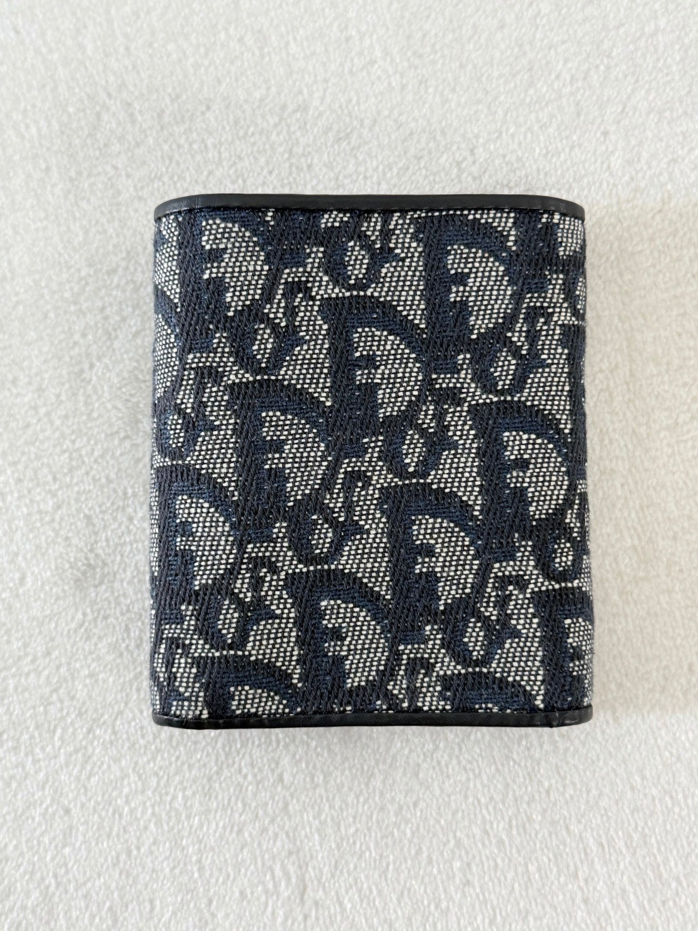 CHRISTIAN DIOR D'Oblique Trifold Wallet