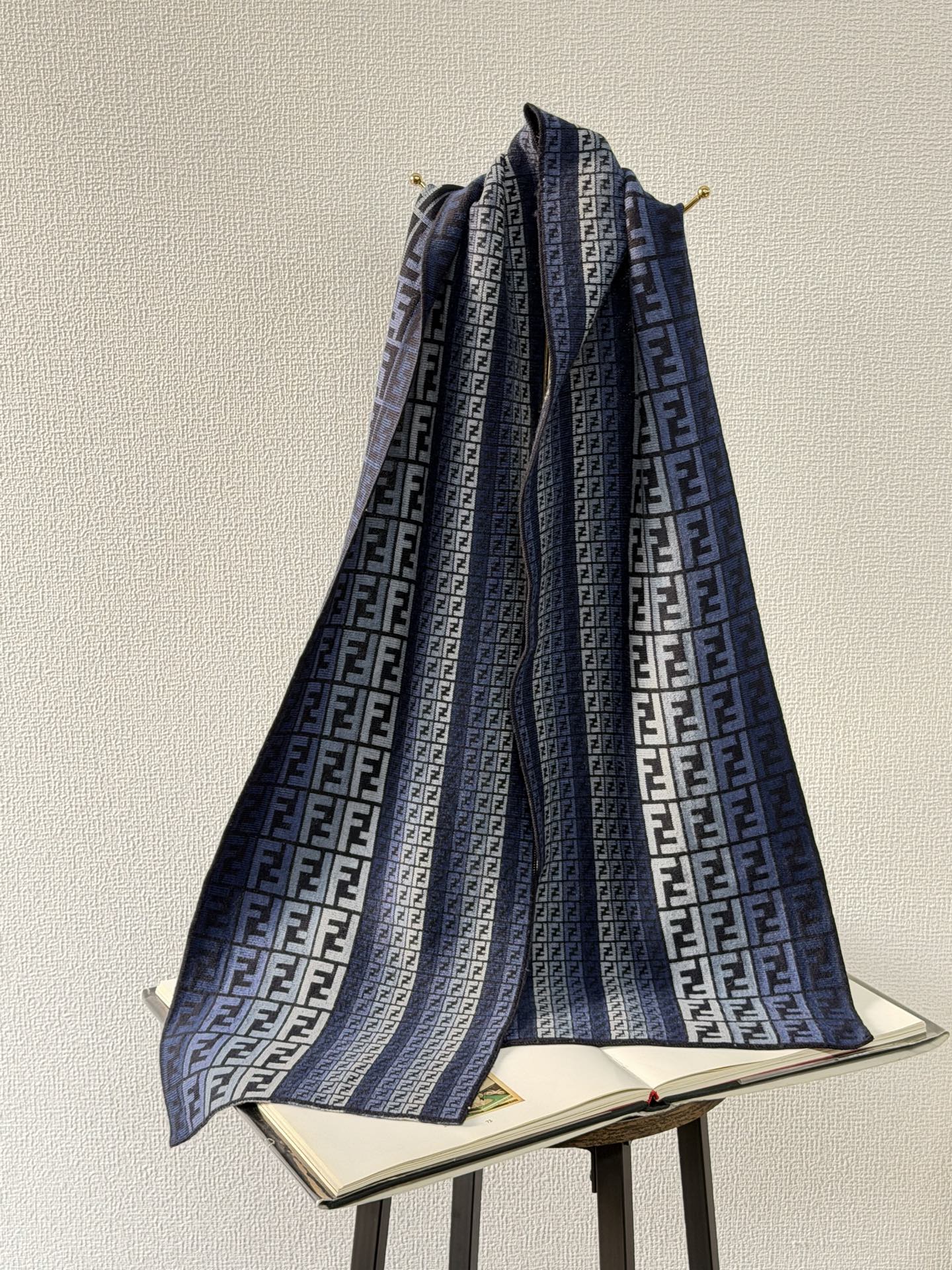 FENDI Zucchino Duration Wool Scarf