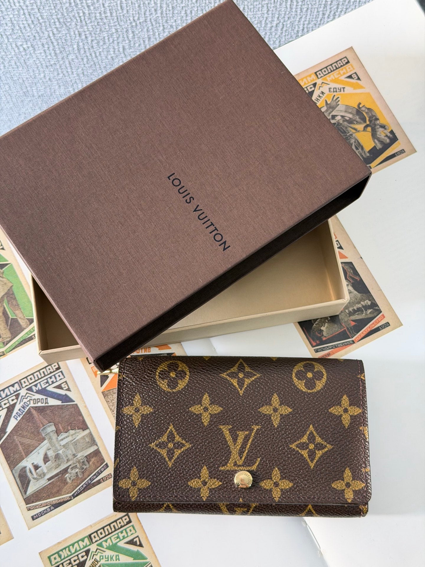 LOUIS VUITTON Monogram Bifold Wallet