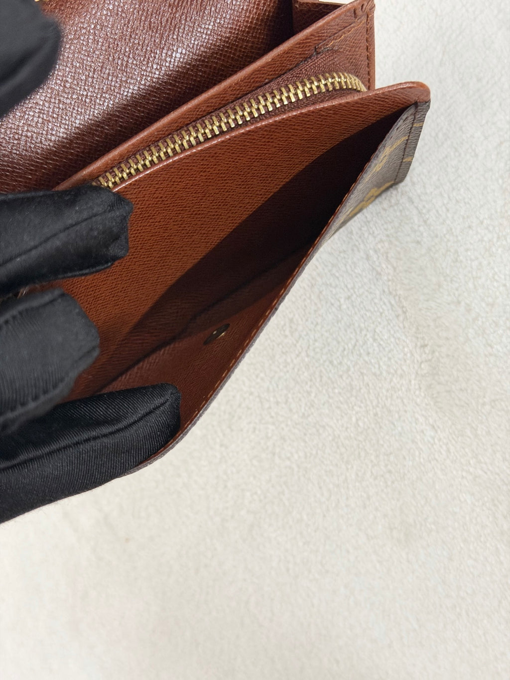 LOUIS VUITTON Monogram Bifold Wallet