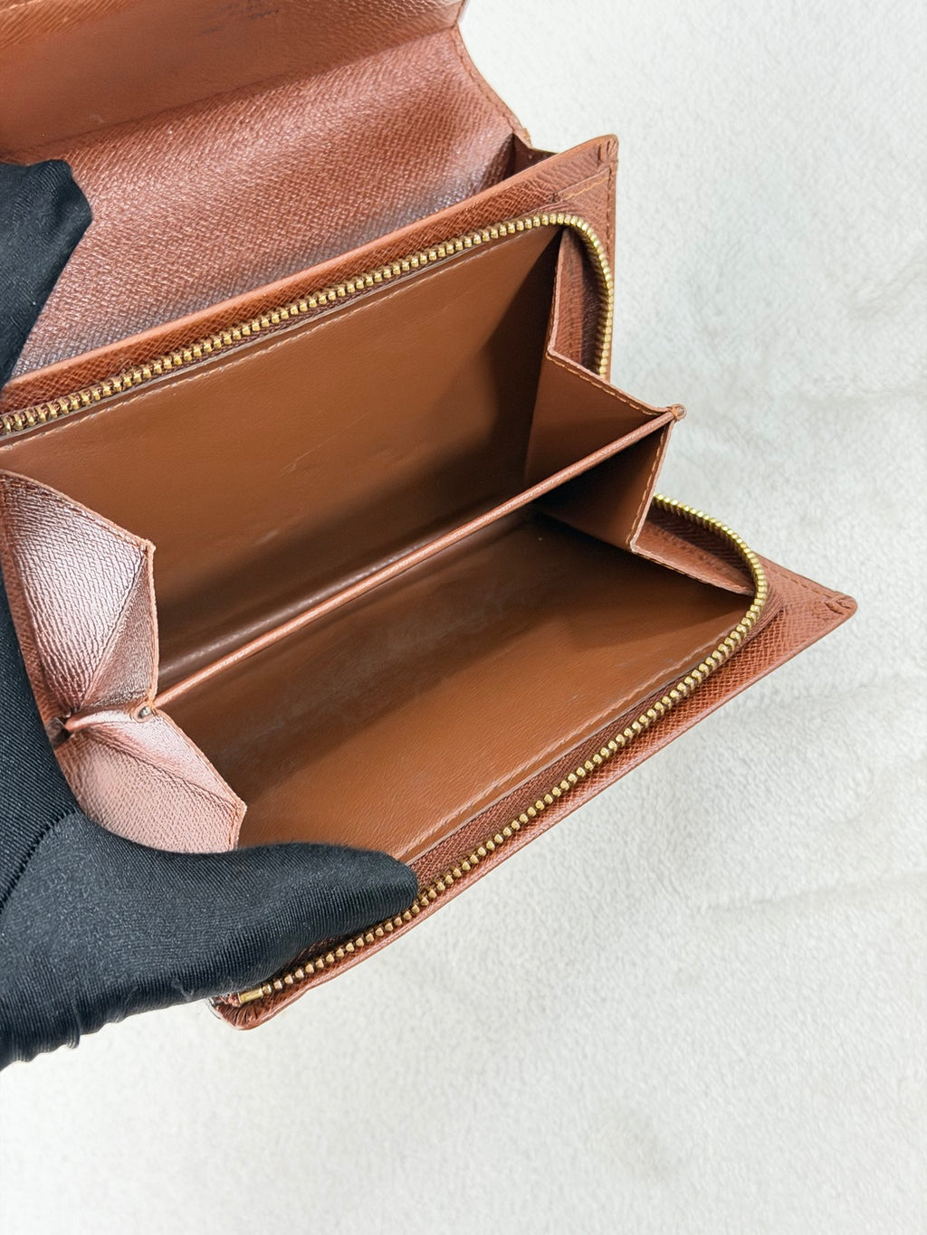 LOUIS VUITTON Monogram Bifold Wallet