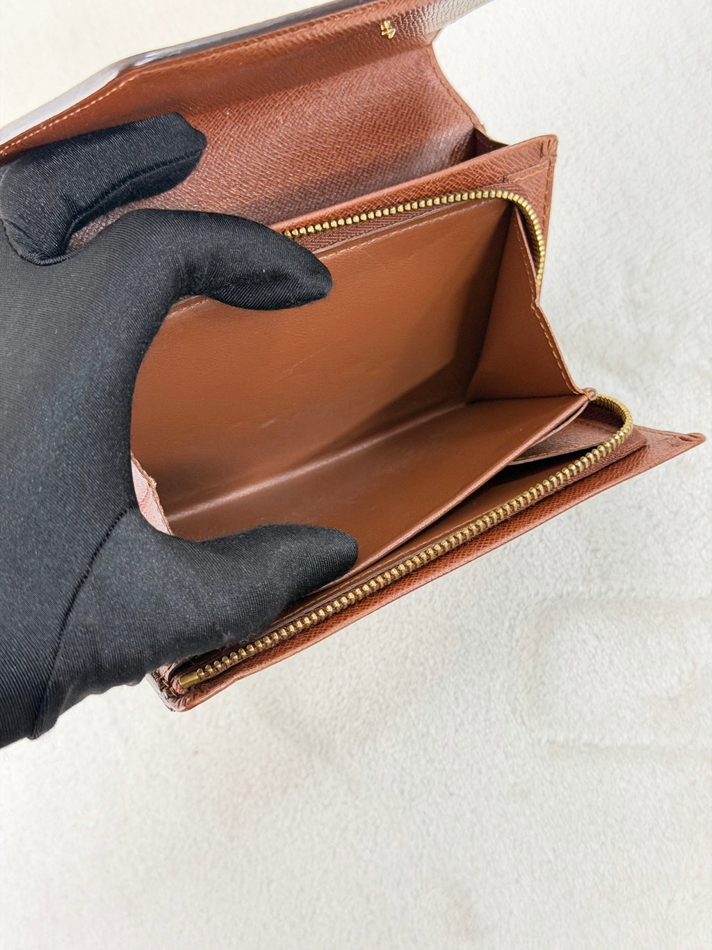LOUIS VUITTON Monogram Bifold Wallet