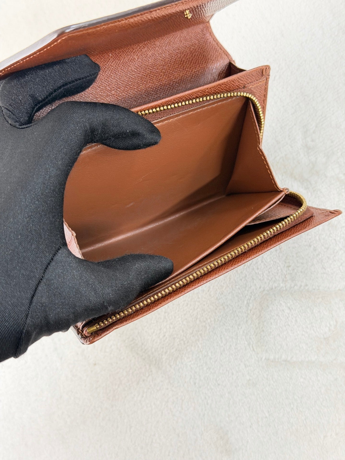 LOUIS VUITTON Monogram Bifold Wallet