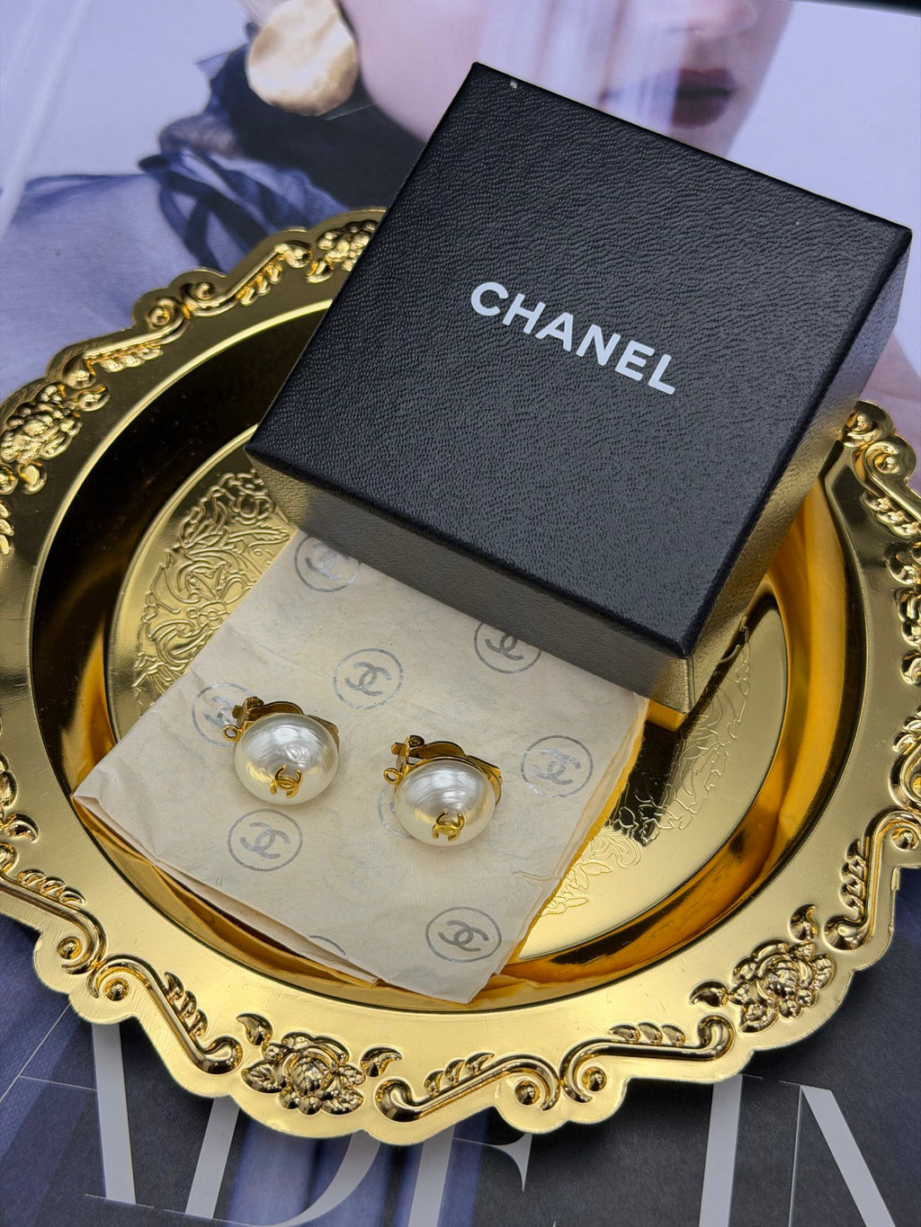 CHANEL Double-C Logo Pearl Clip On Earrings