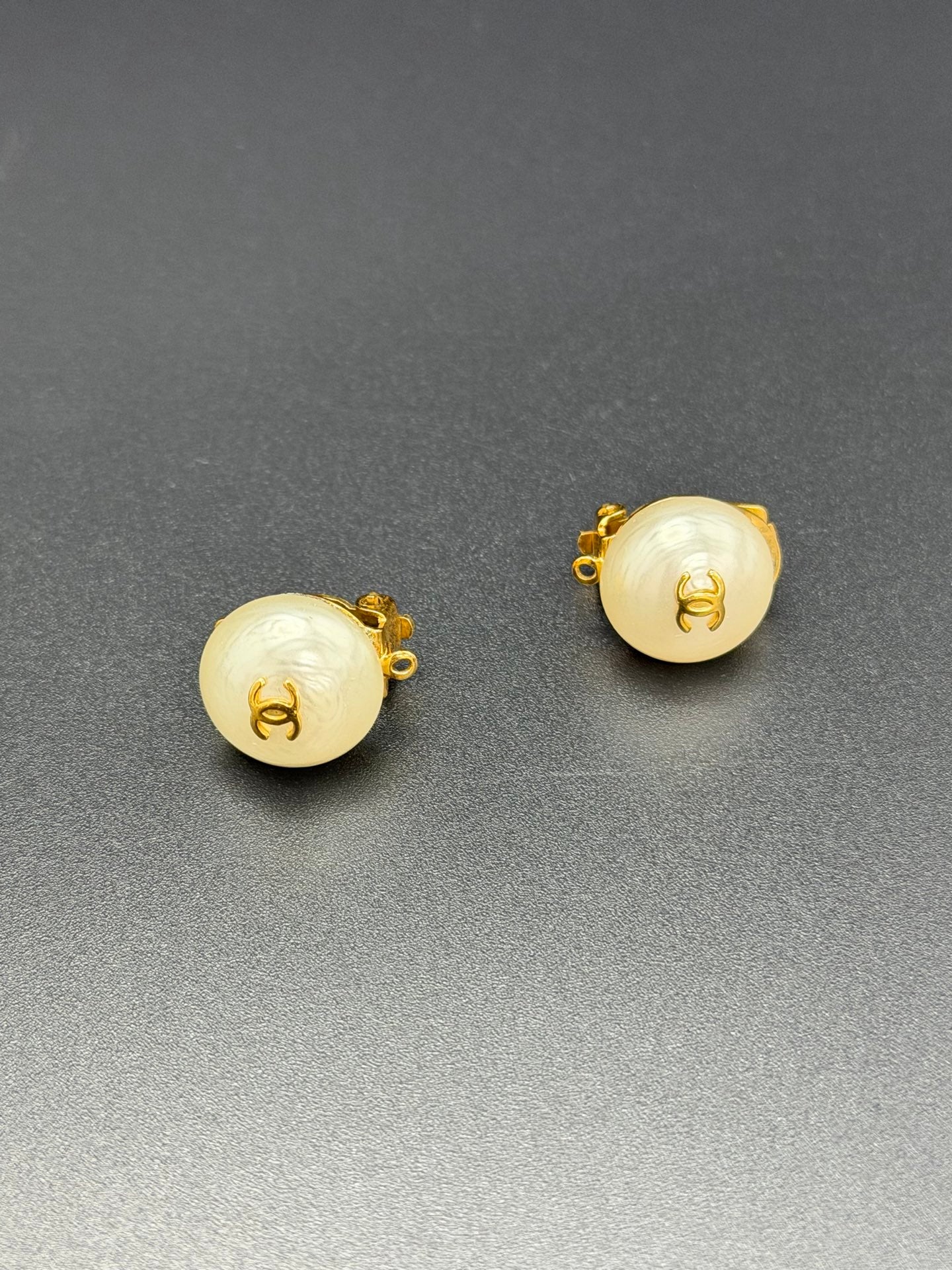 CHANEL Double-C Logo Pearl Clip On Earrings