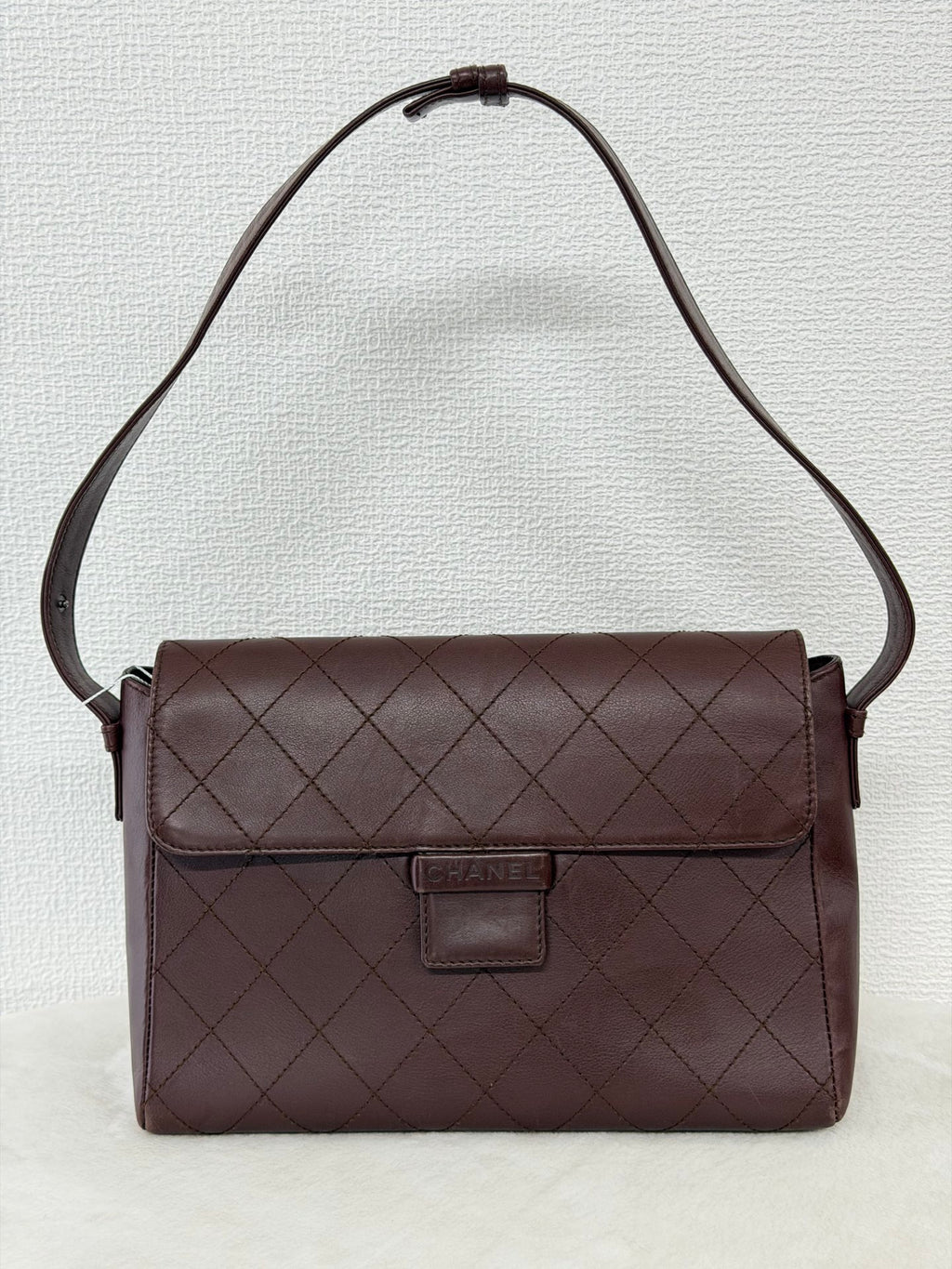 CHANEL Genuine Quilted Handbag