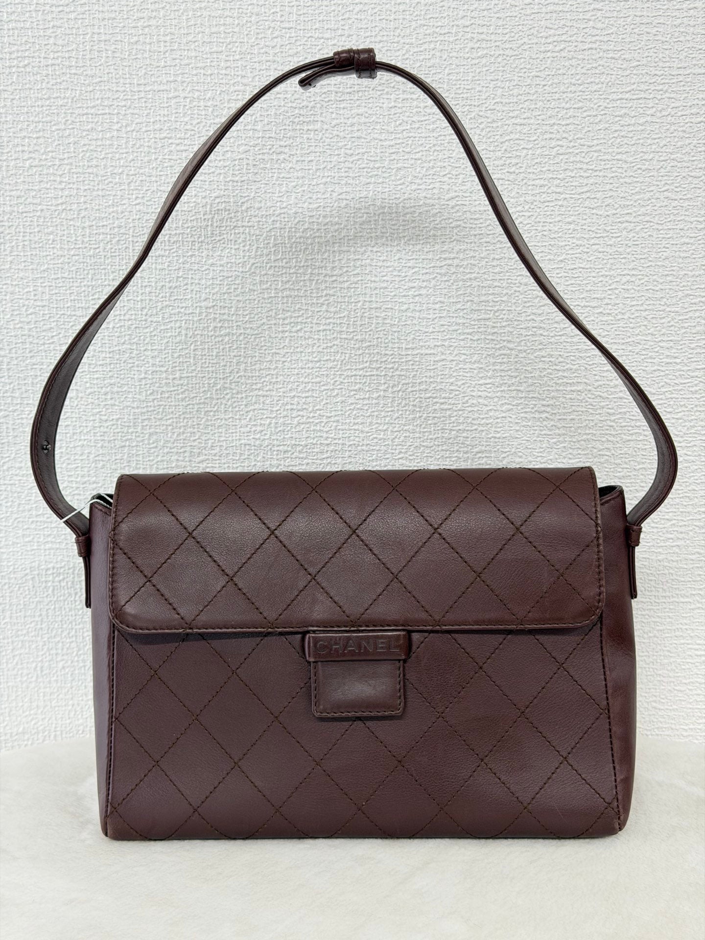 CHANEL Genuine Quilted Handbag