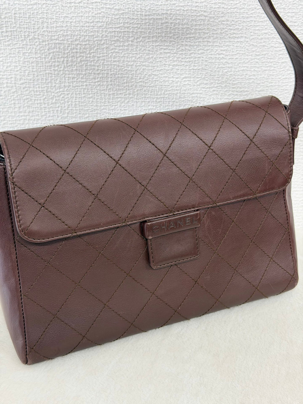CHANEL Genuine Quilted Handbag