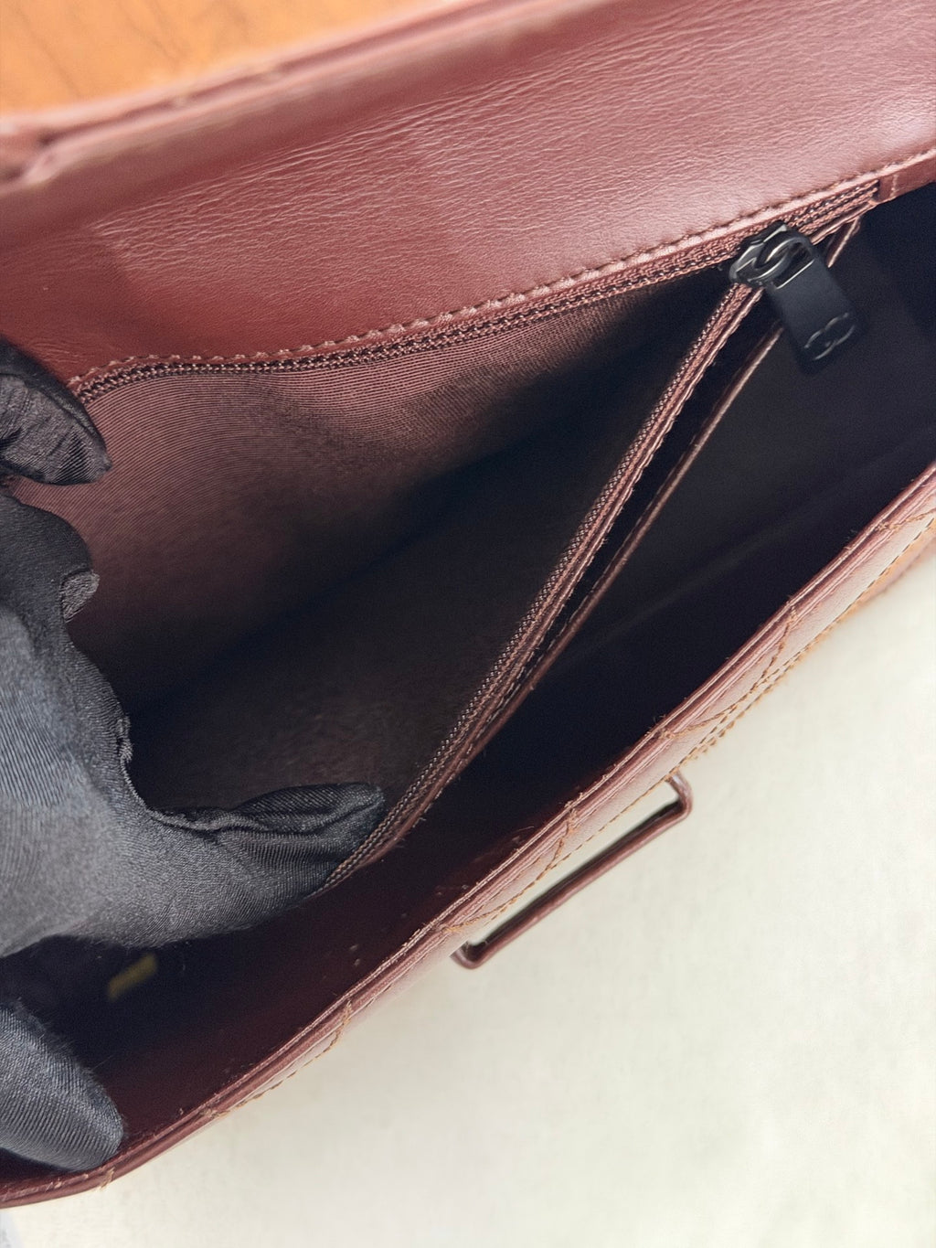 CHANEL Genuine Quilted Handbag