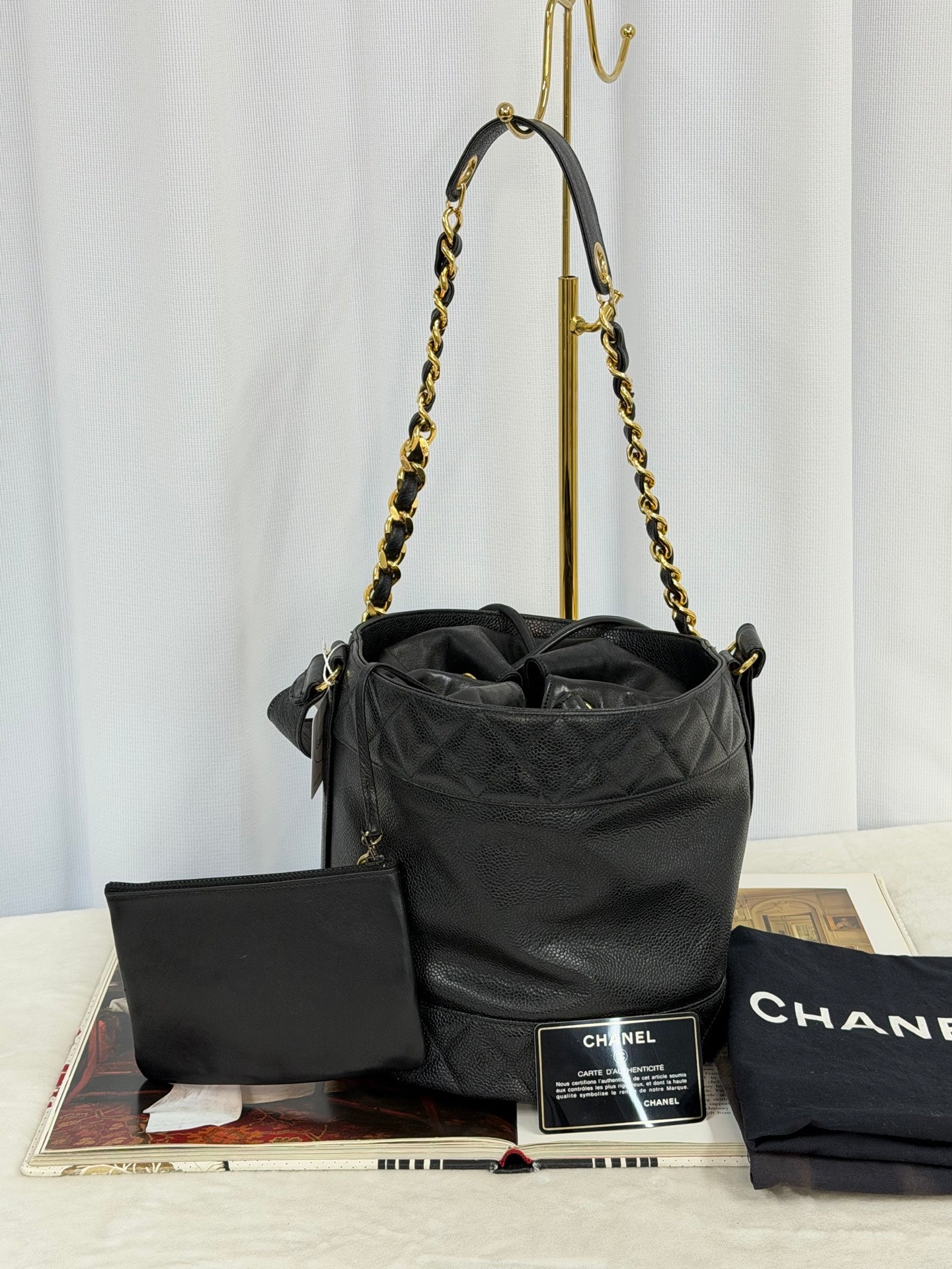 CHANEL Genuine Bucket Shoulderbag Set