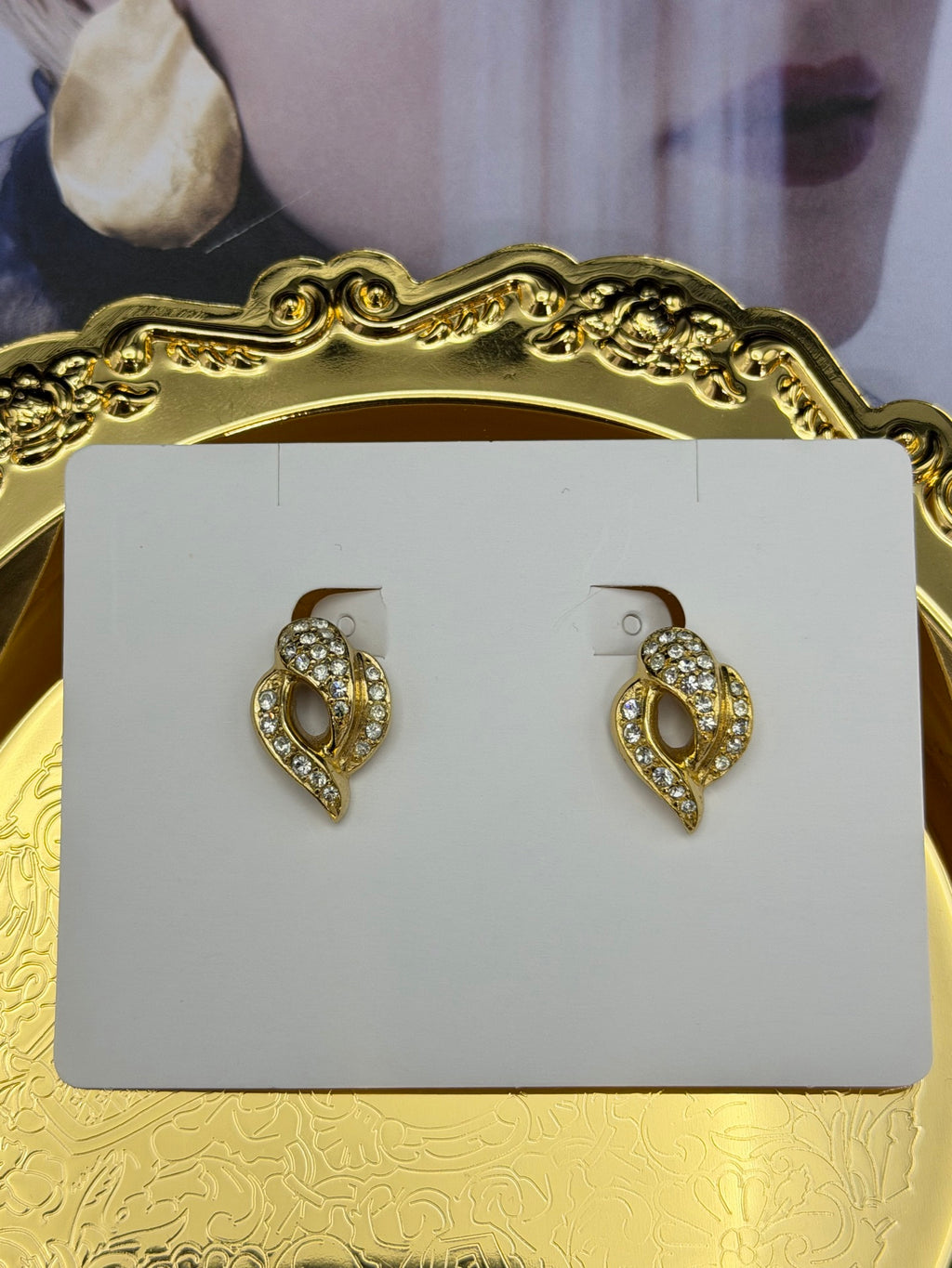 CHRISTIAN DIOR Rheinstone Clips On Earring