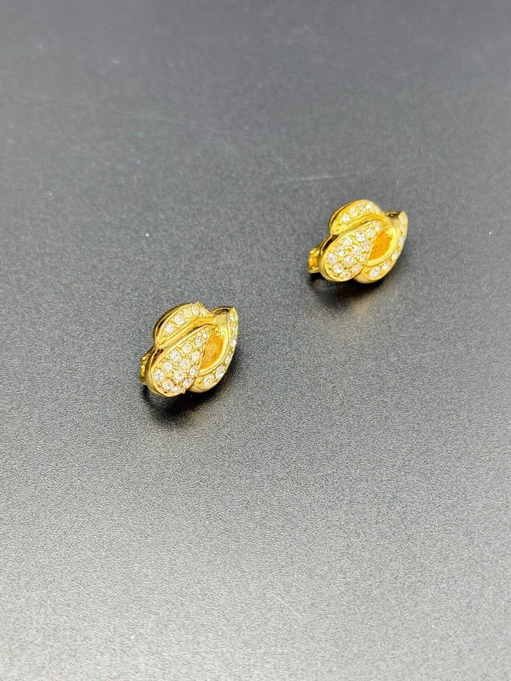 CHRISTIAN DIOR Rheinstone Clips On Earring