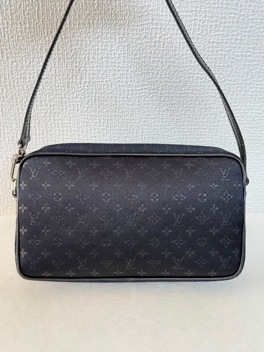 LOUIS VUITTON Conte de Fees Collection Limited Shoulderbag