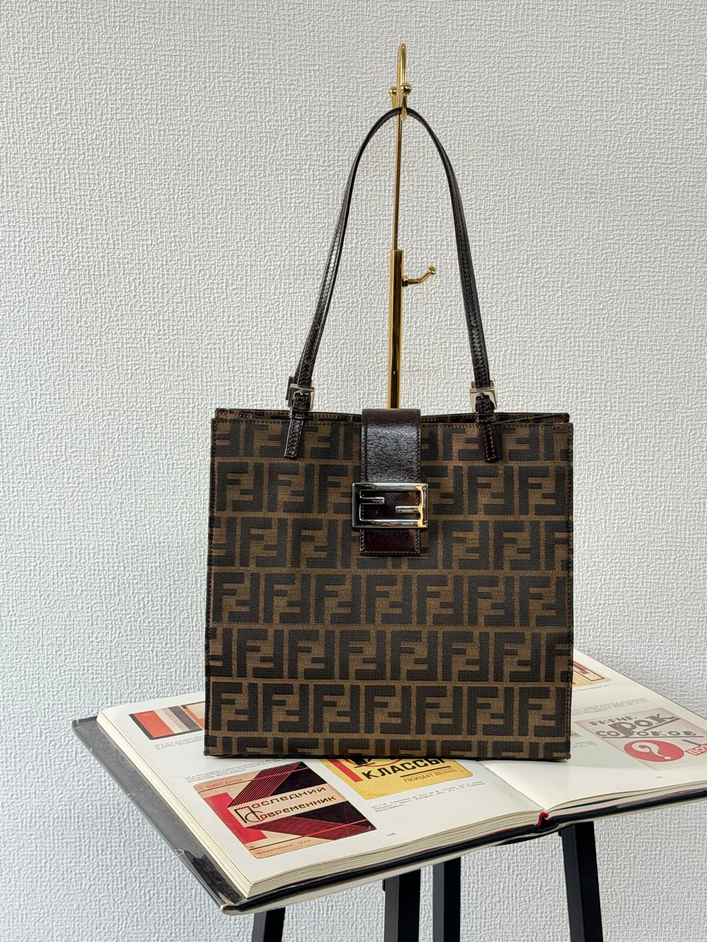 FENDI Score Bag Medium
