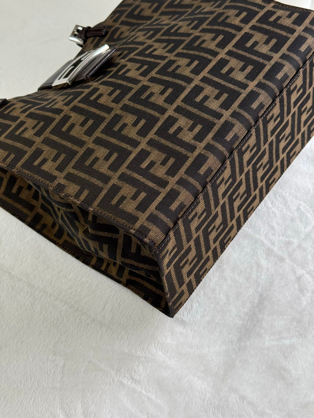 FENDI Score Bag Medium