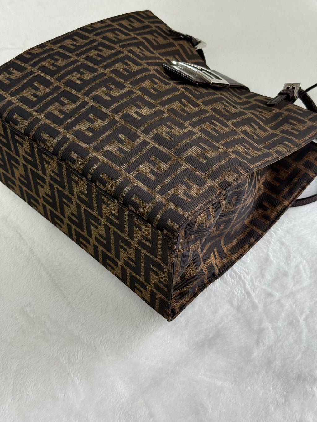 FENDI Score Bag Medium