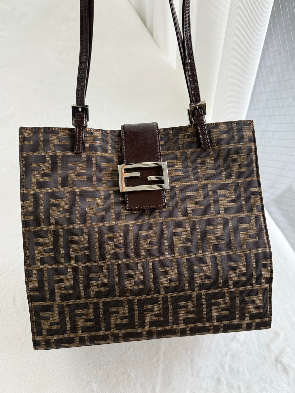 FENDI Score Bag Medium