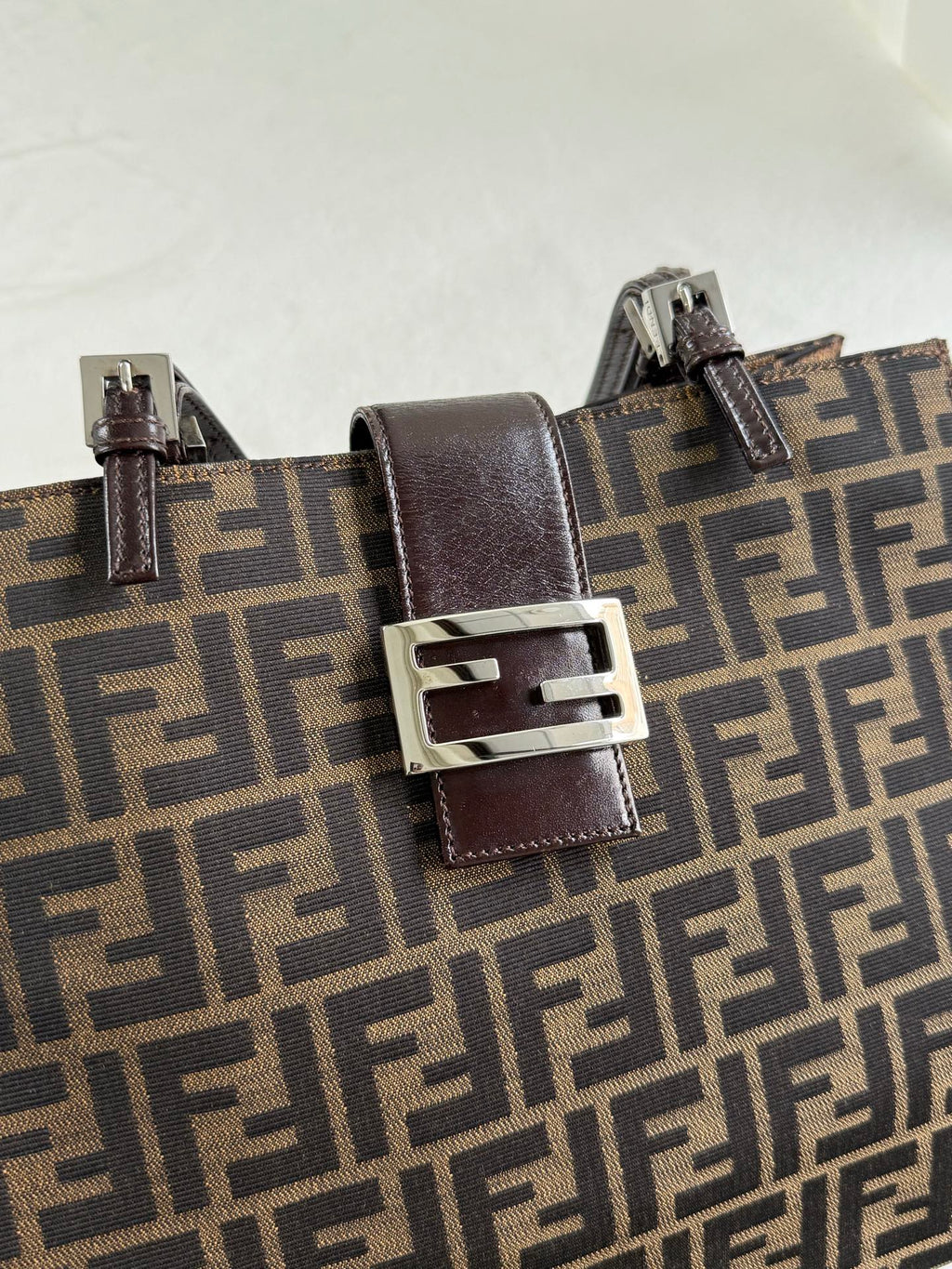 FENDI Score Bag Medium