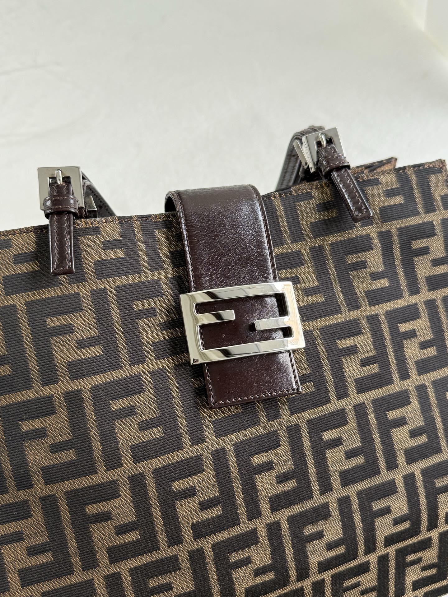 FENDI Score Bag Medium