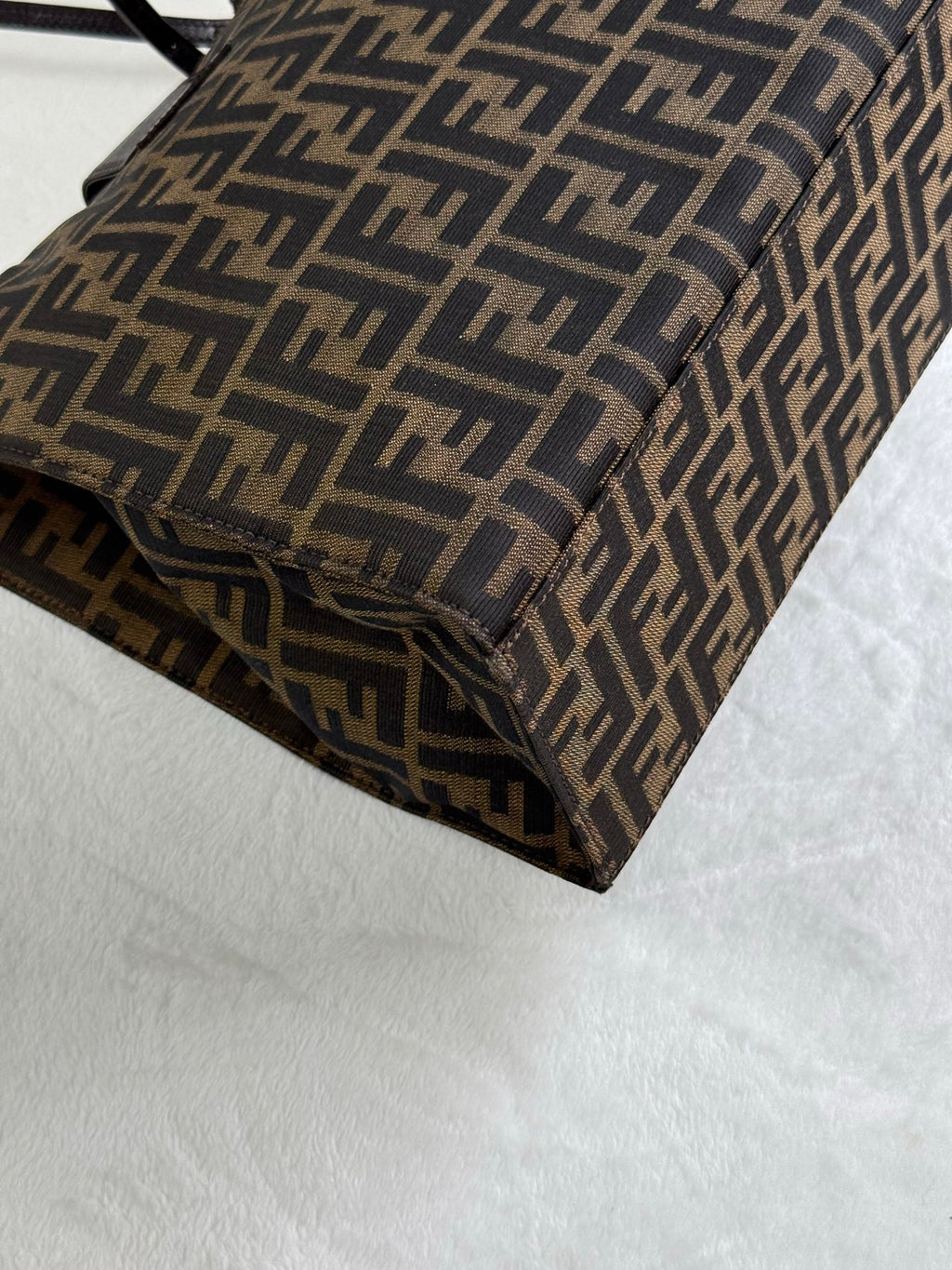 FENDI Score Bag Medium