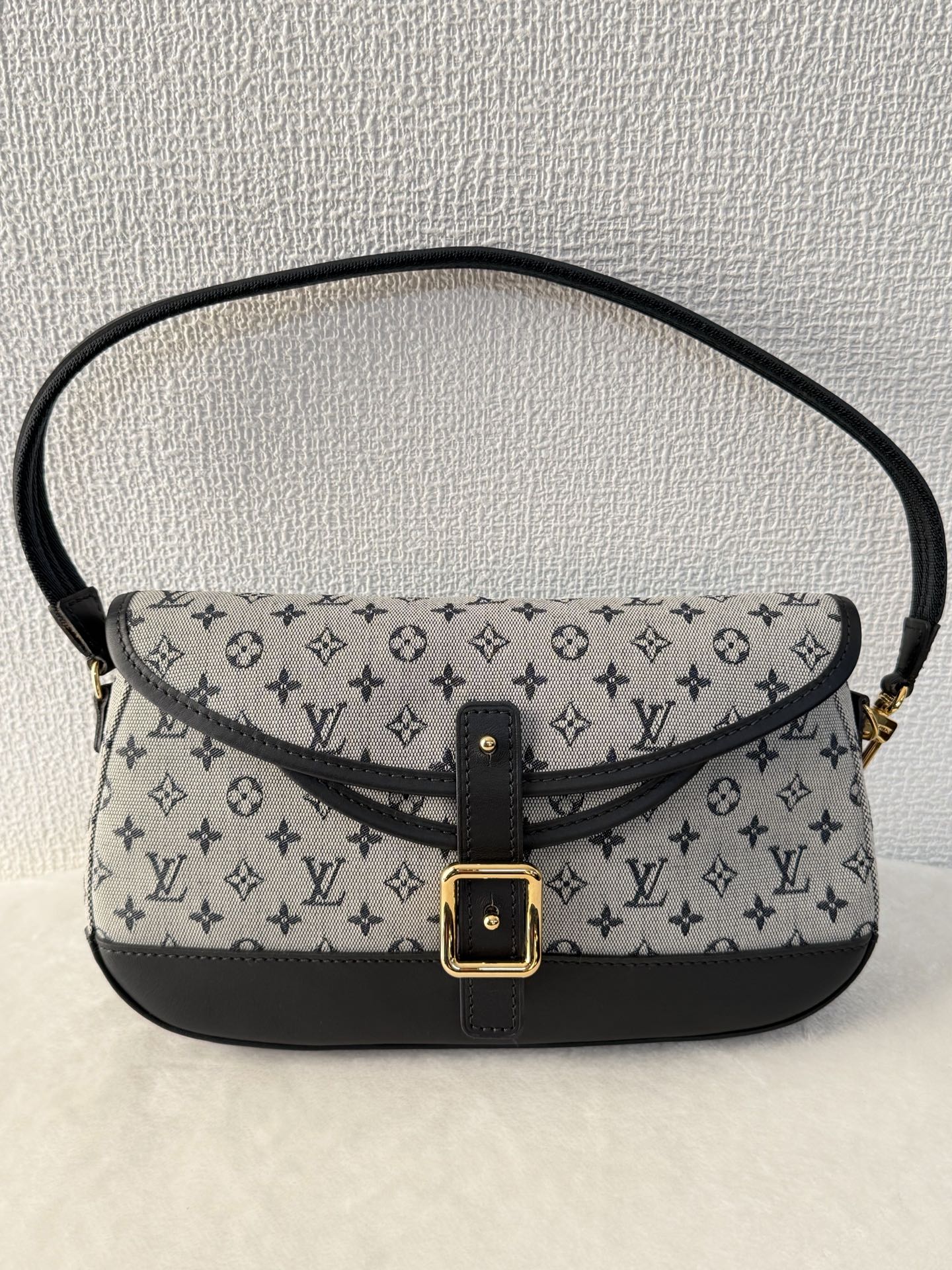 LOUIS VUITTON Denim Monogram Shoulderbag