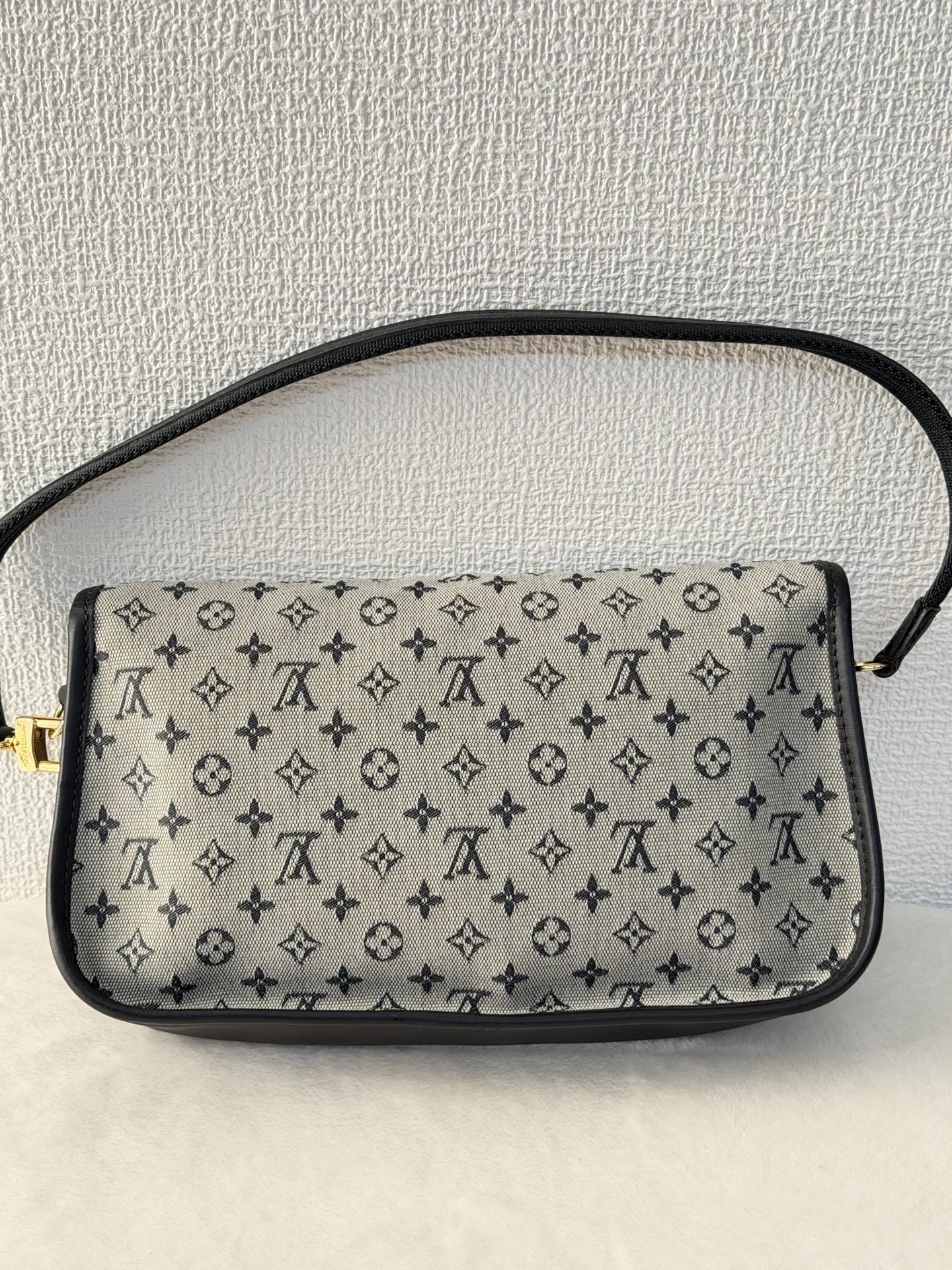 LOUIS VUITTON Denim Monogram Shoulderbag