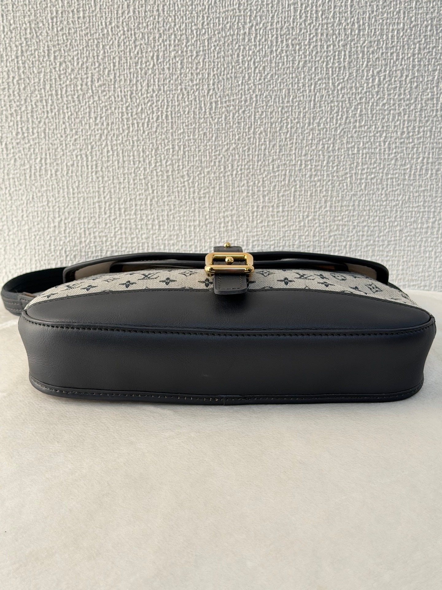 LOUIS VUITTON Denim Monogram Shoulderbag