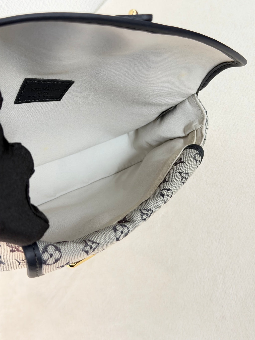 LOUIS VUITTON Denim Monogram Shoulderbag