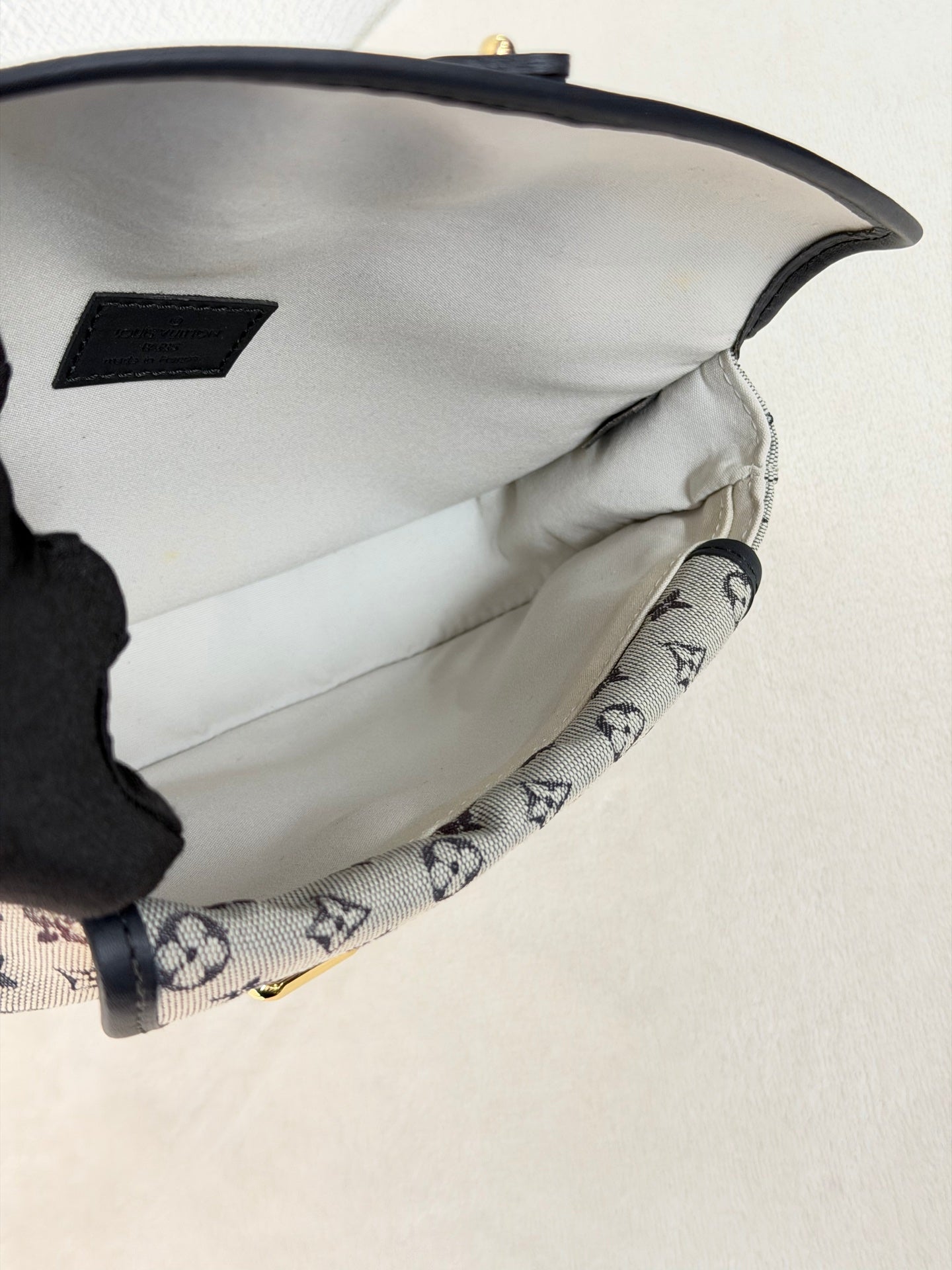 LOUIS VUITTON Denim Monogram Shoulderbag