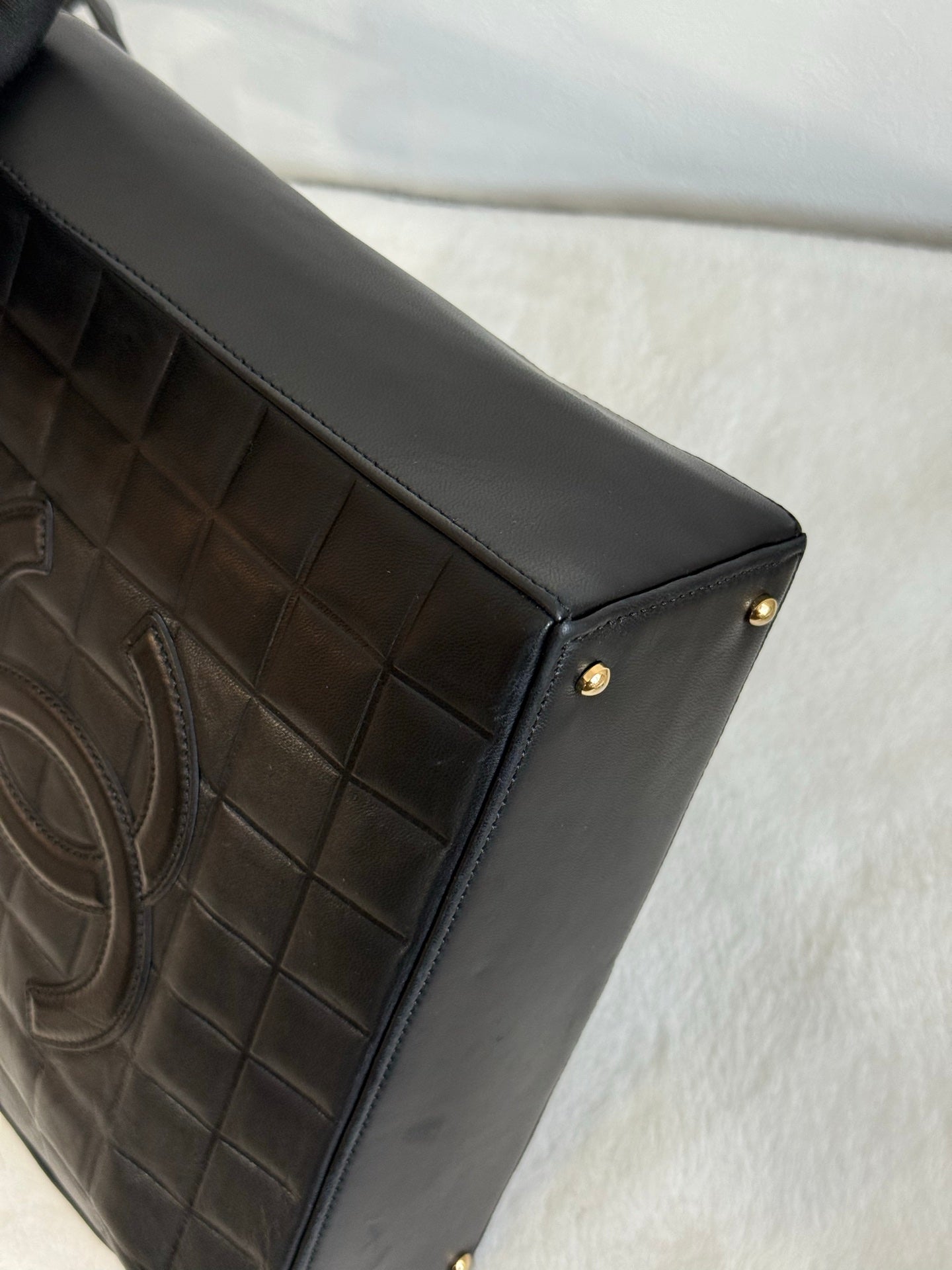 CHANEL Genine Ice Cube Handbag