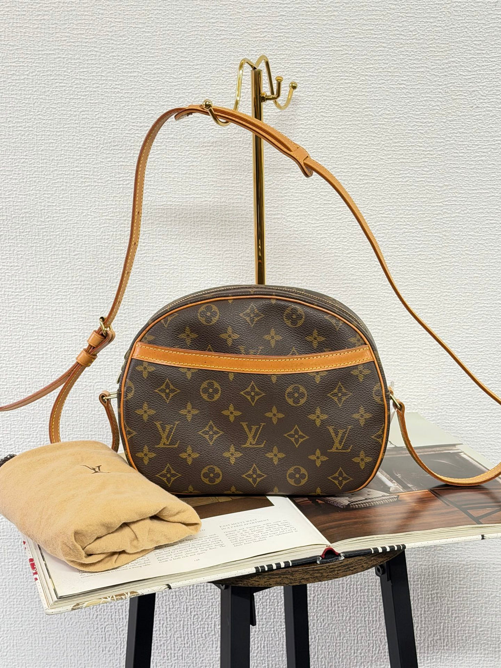 LOUIS VUITTON Monogram Alma BB Shoulderbag